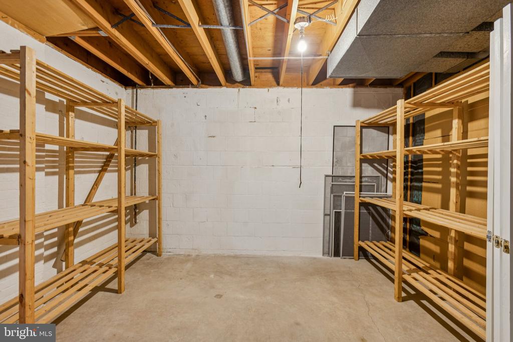 4893 35TH ROAD N