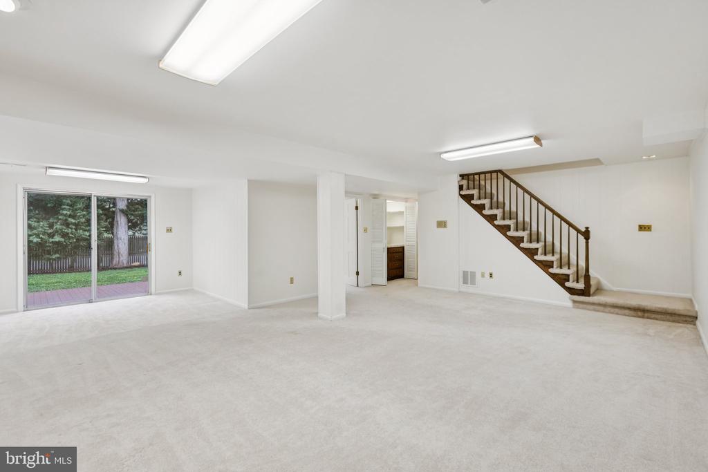 4893 35TH ROAD N