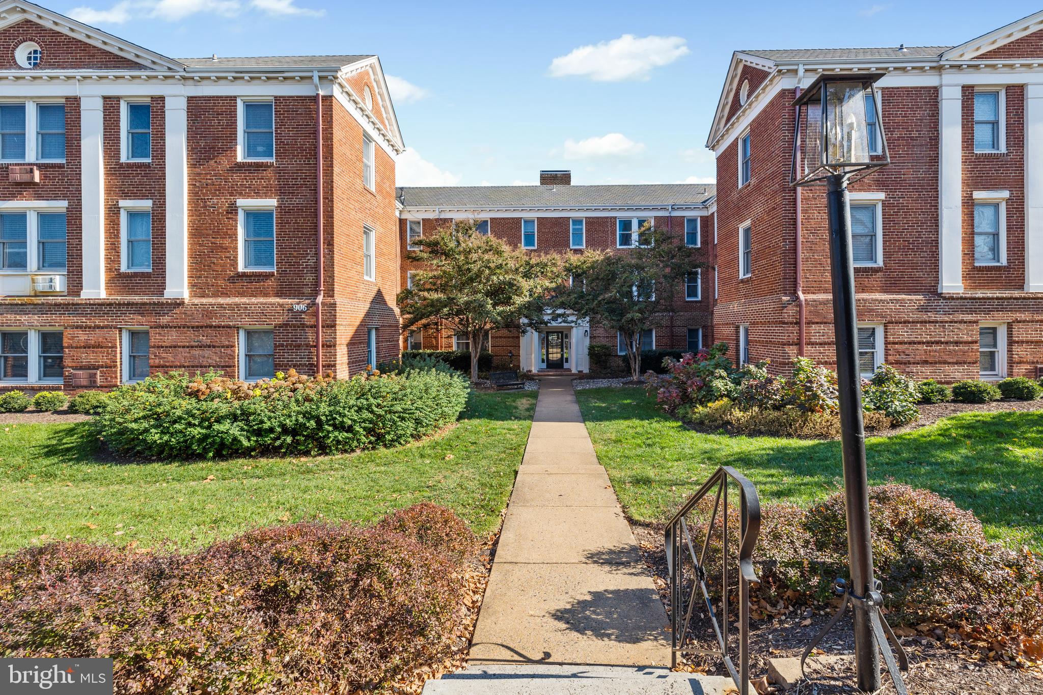 906 S WASHINGTON ST #102