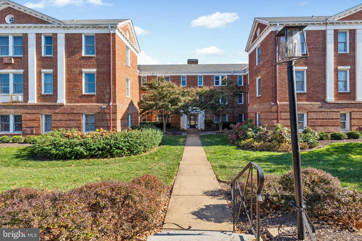 906 S WASHINGTON ST #102