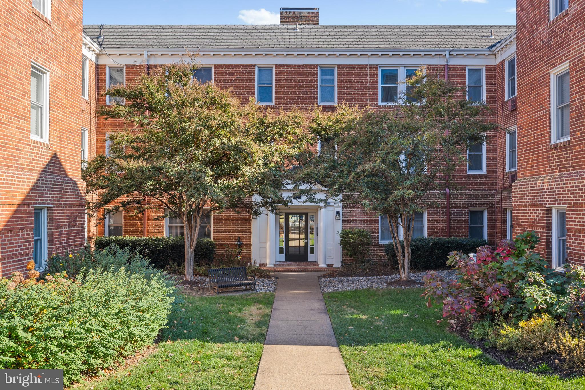 906 S WASHINGTON ST #102