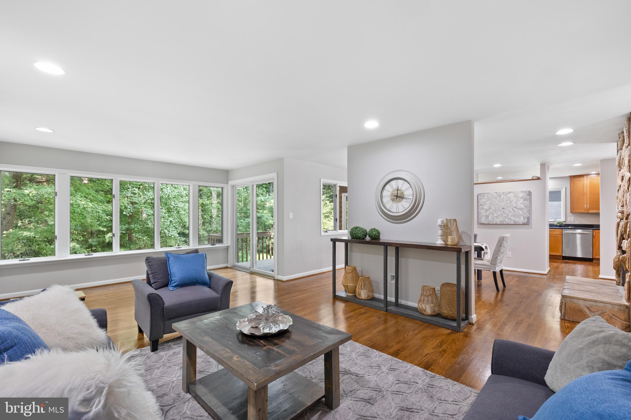 1410 Colleen Ln