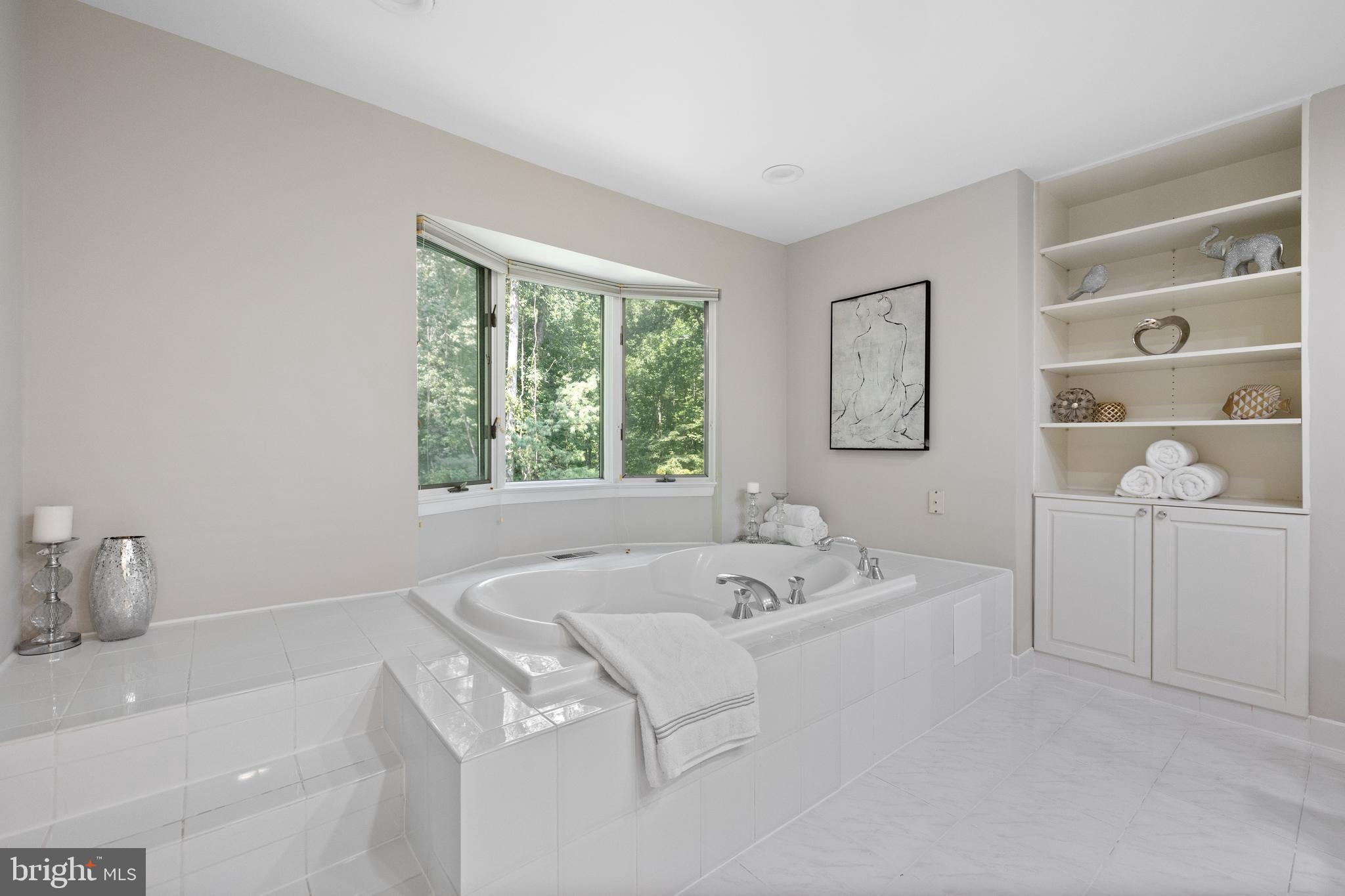 1410 Colleen Ln