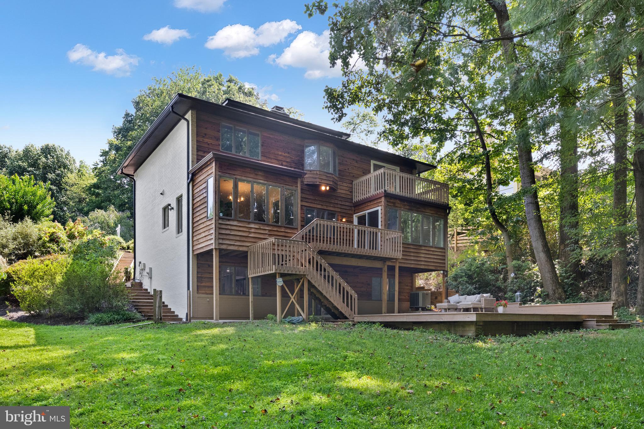 1410 Colleen Ln