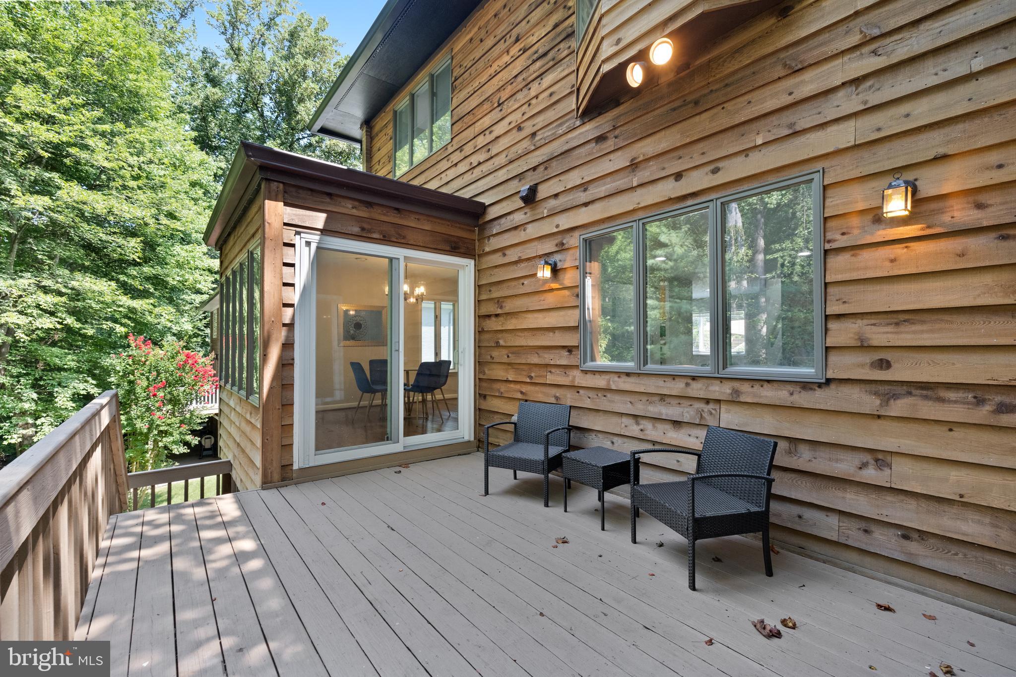 1410 Colleen Ln