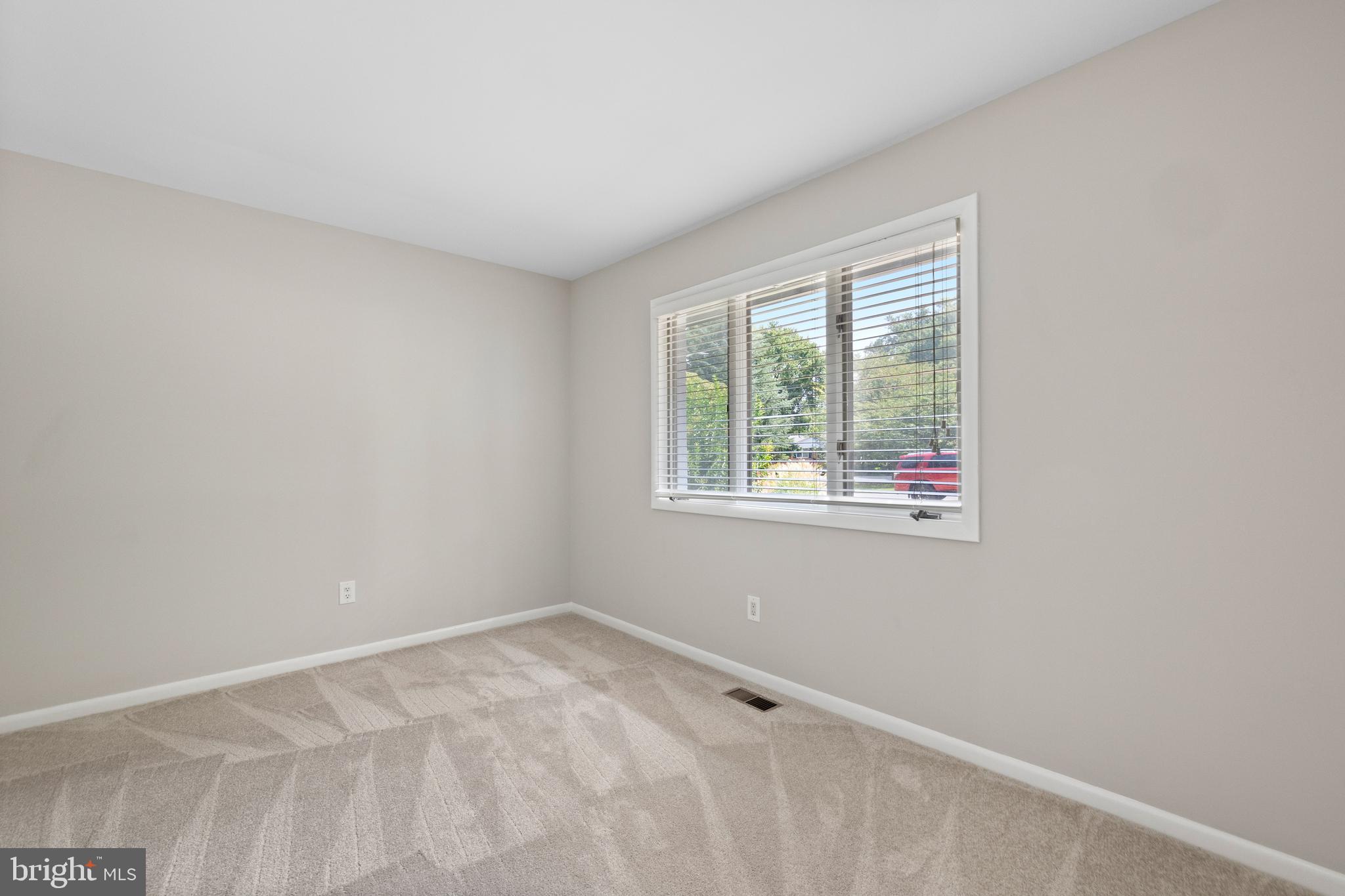 1410 Colleen Ln