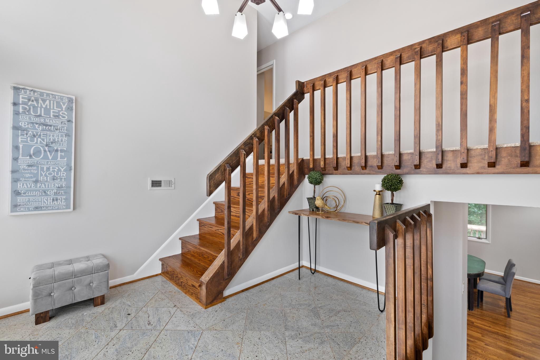 1410 Colleen Ln