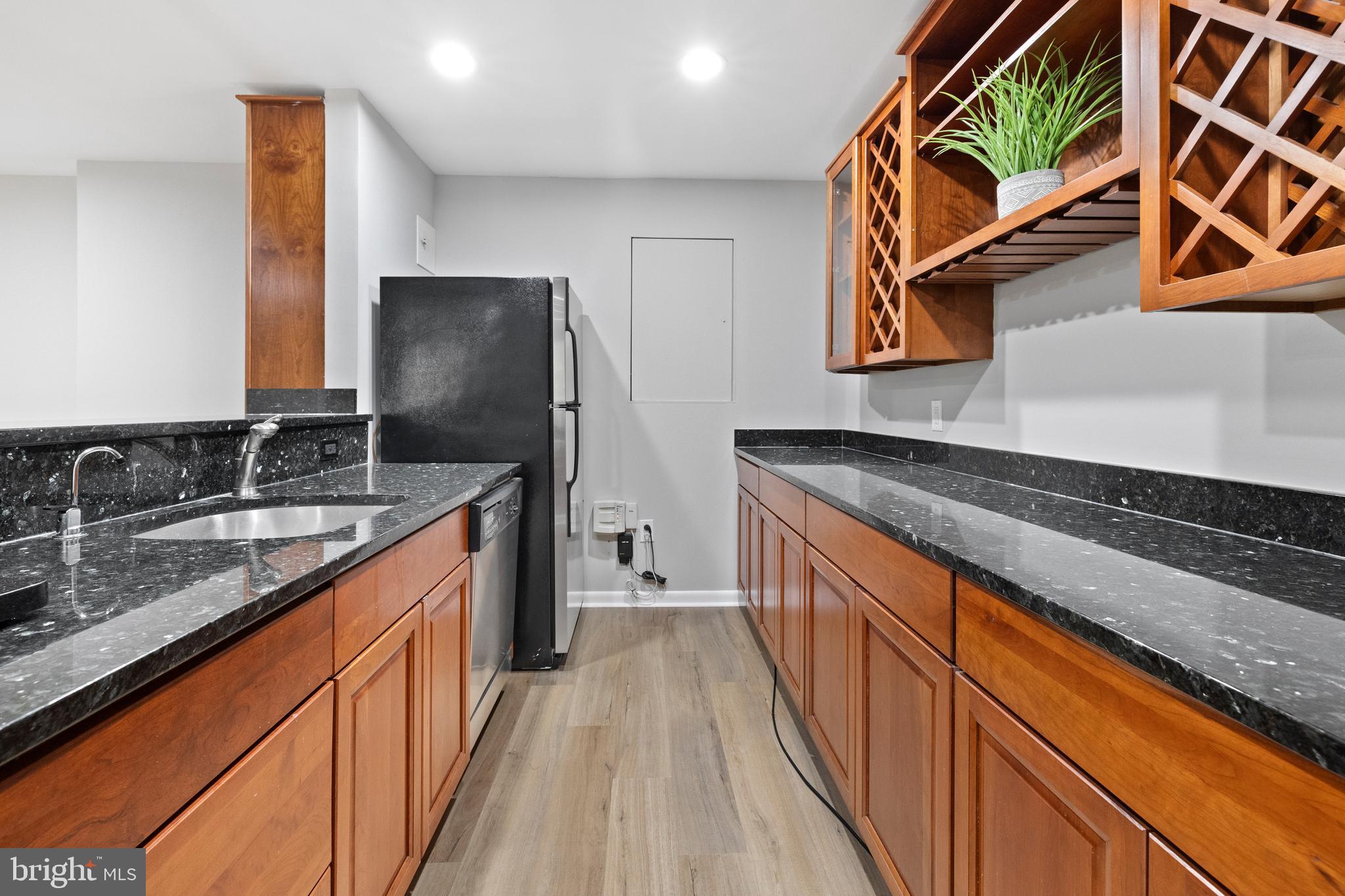 1410 Colleen Ln