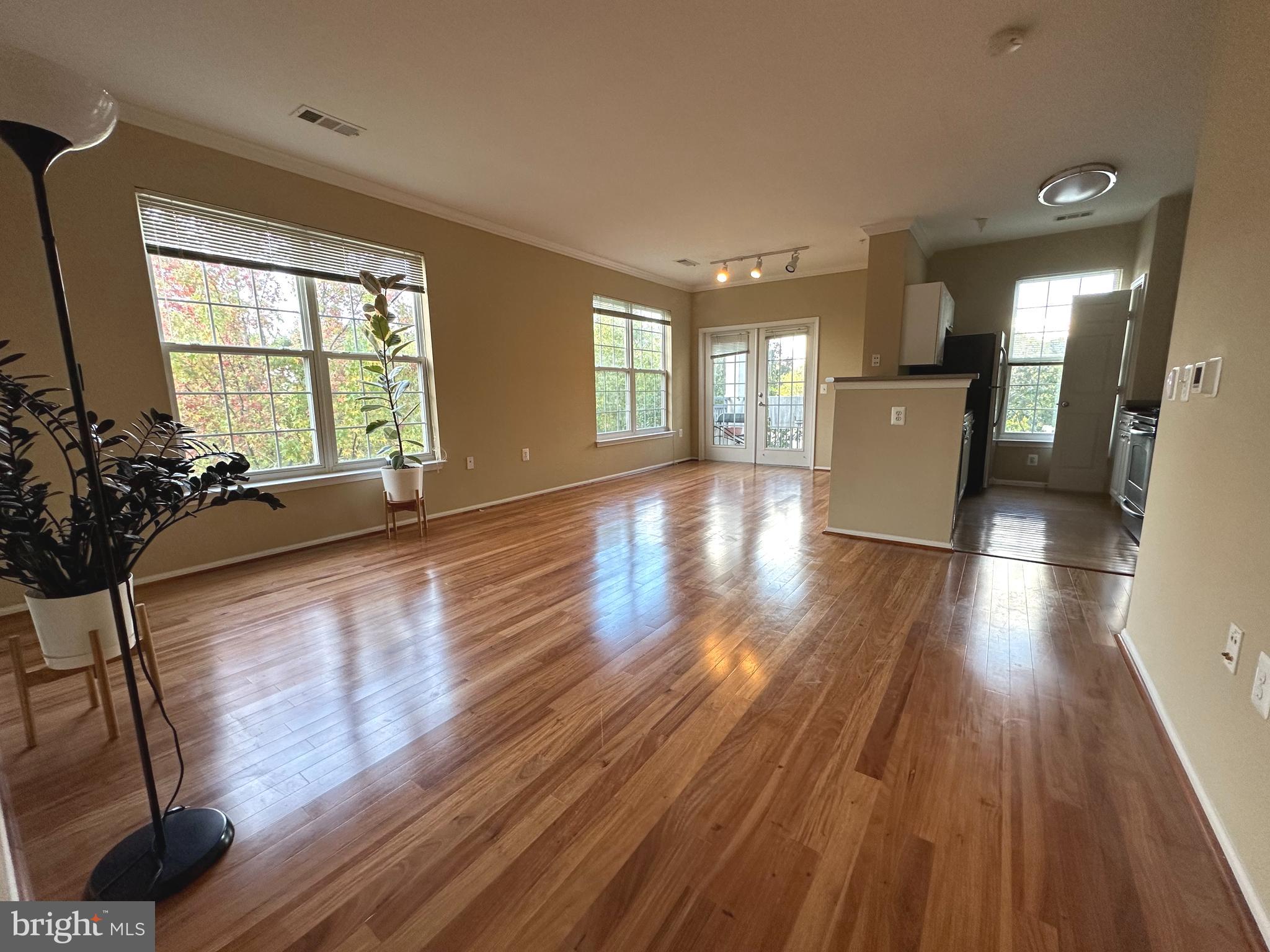 3015 Nicosh Cir #2310