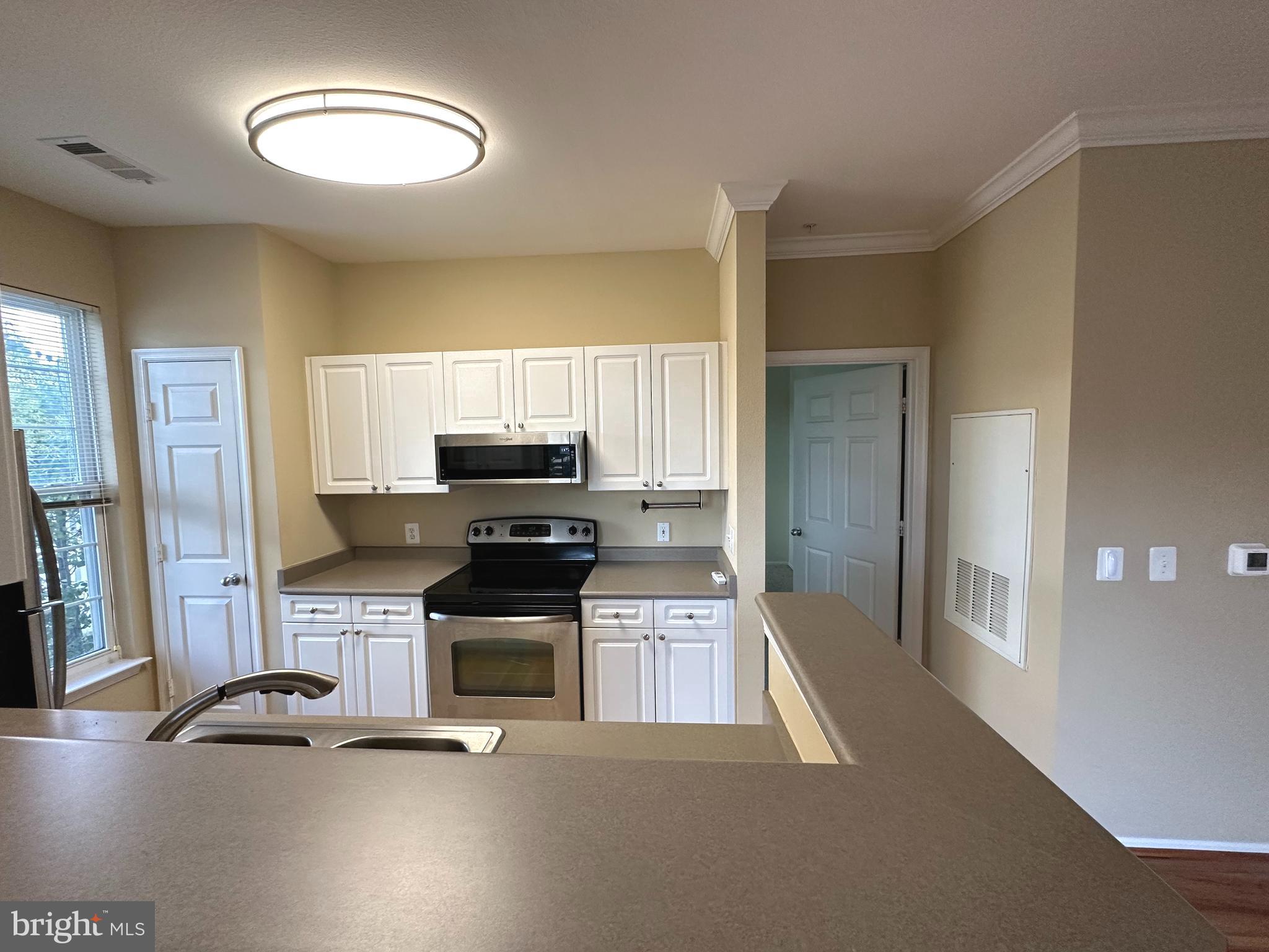 3015 Nicosh Cir #2310