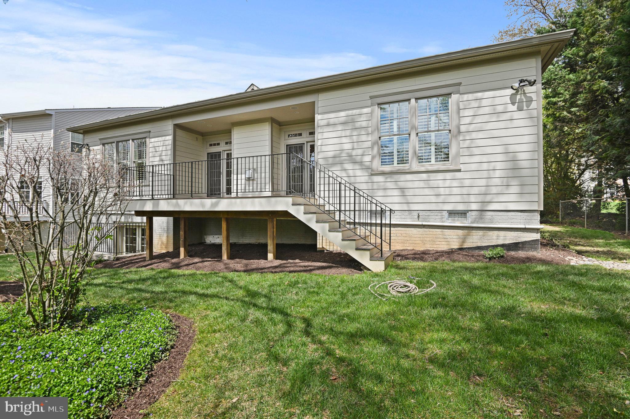 6535 Fairlawn Dr