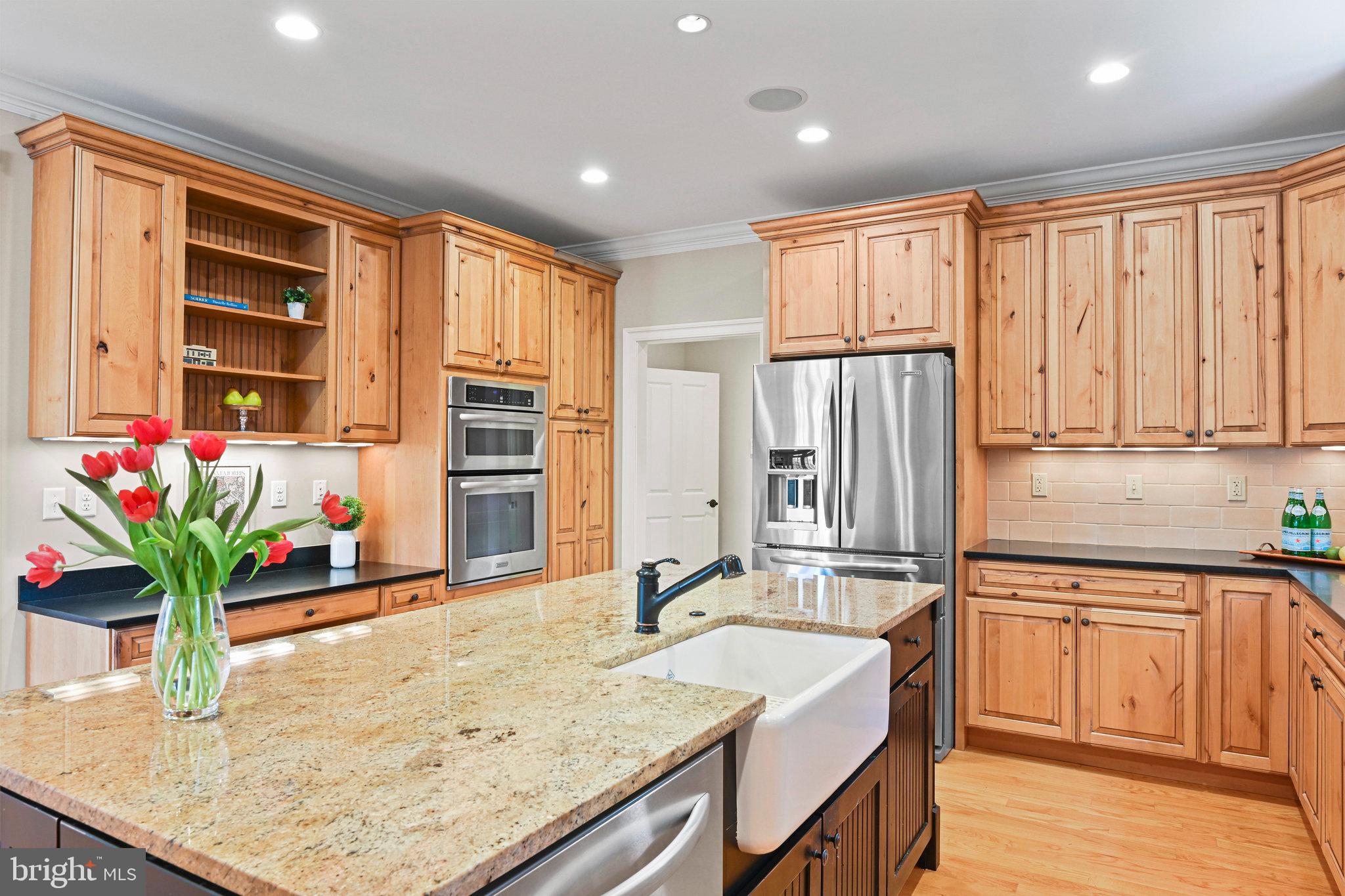 6535 Fairlawn Dr