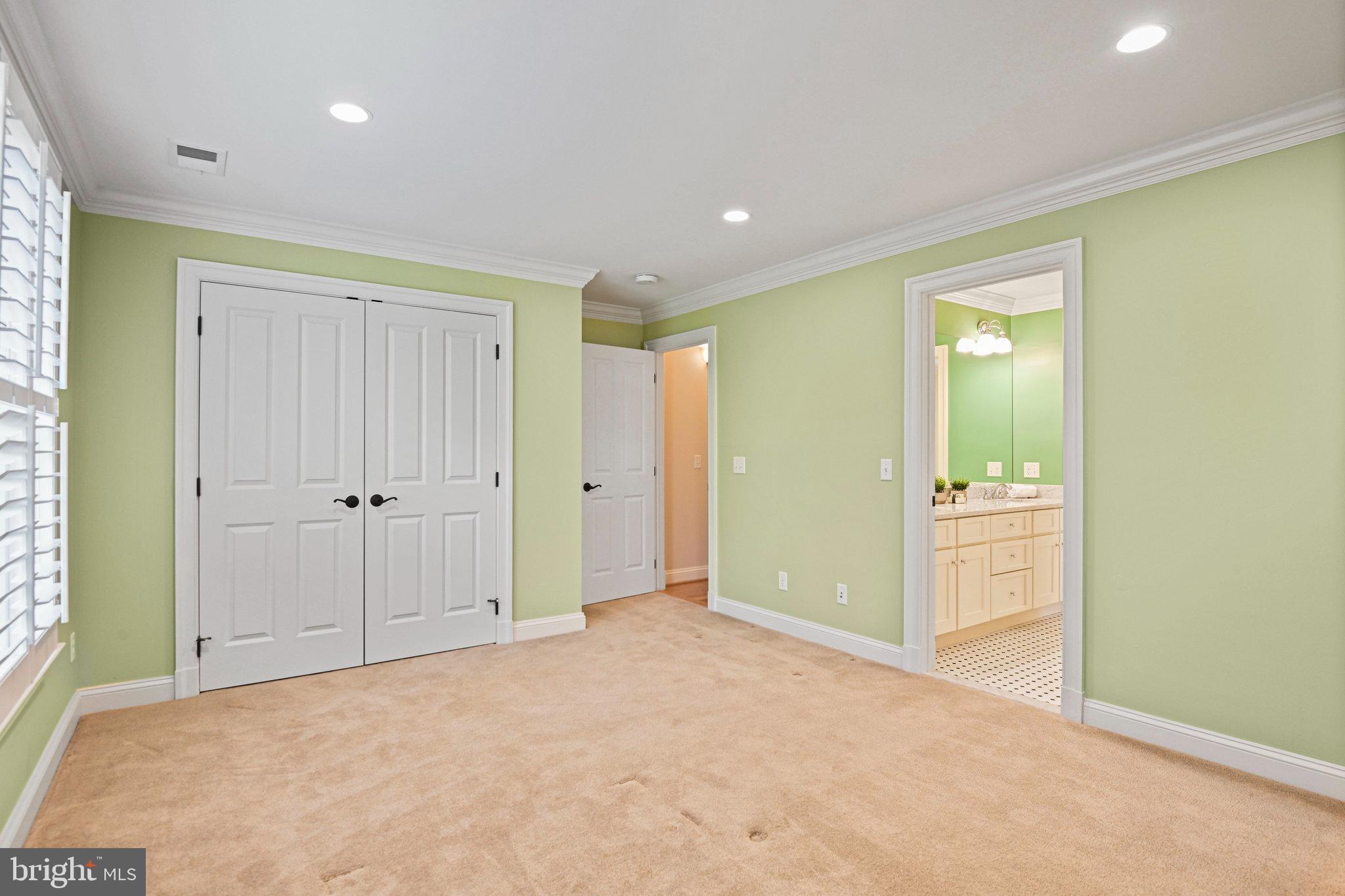 6535 Fairlawn Dr