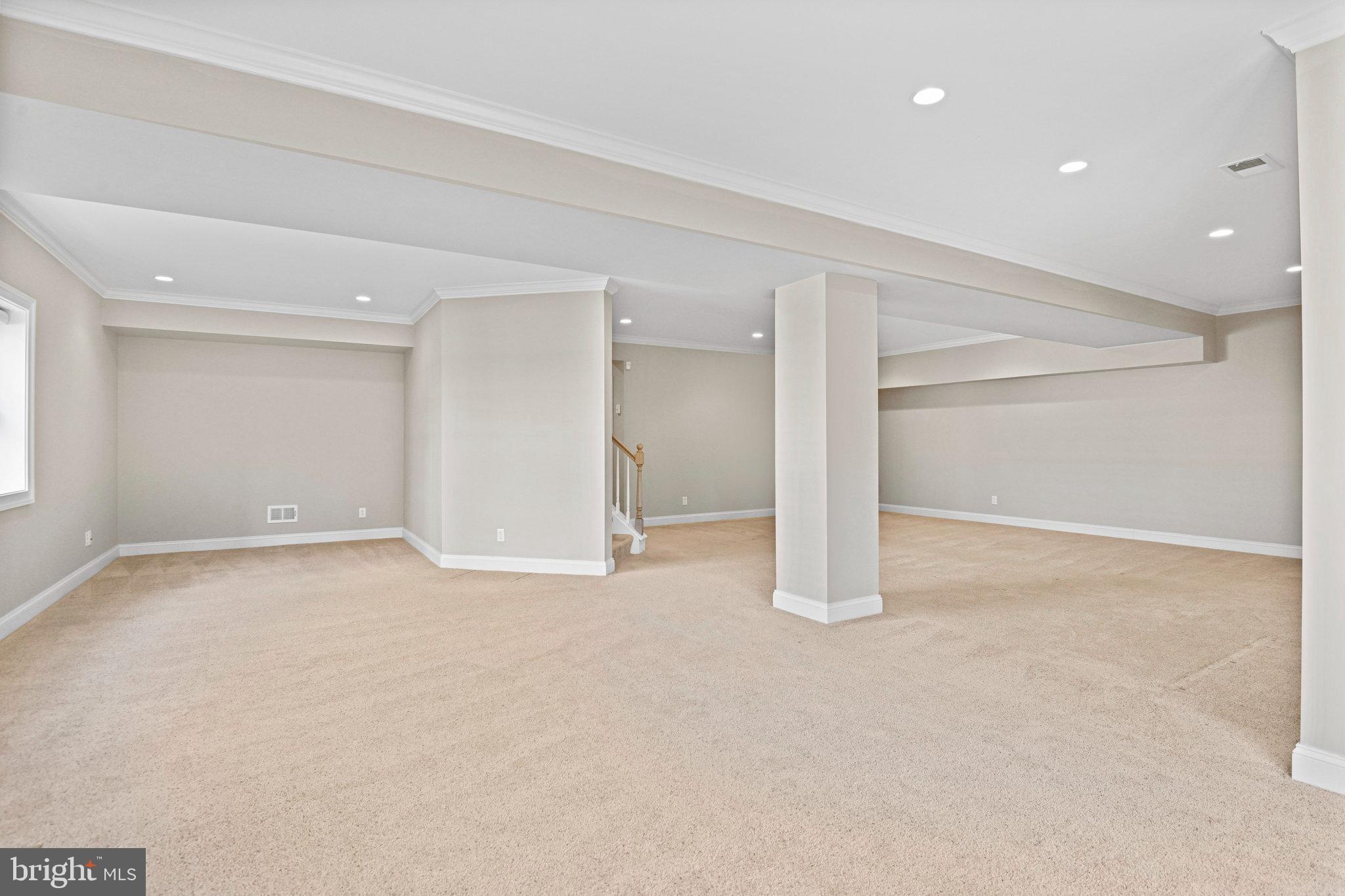 6535 Fairlawn Dr