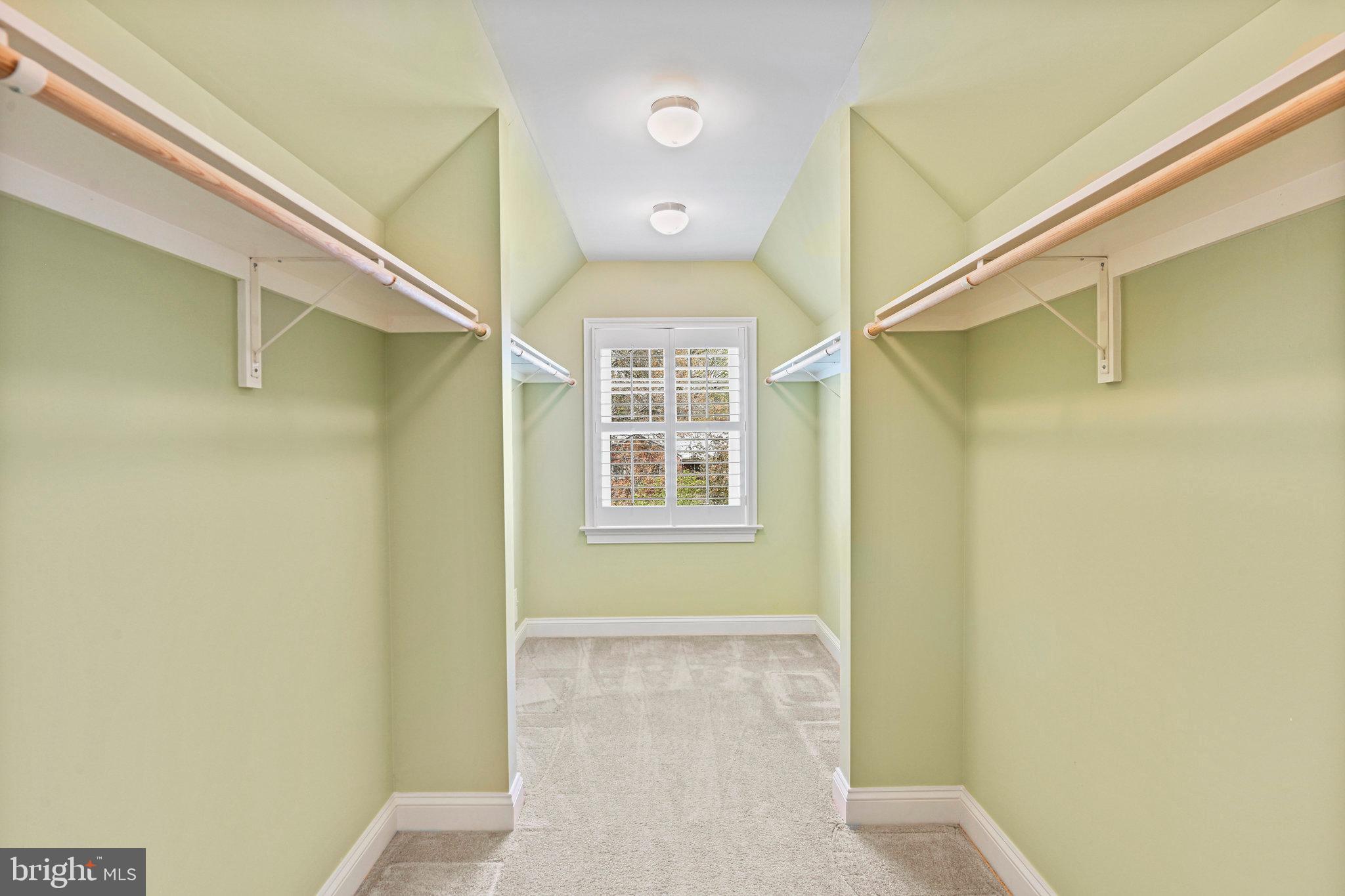 6535 Fairlawn Dr