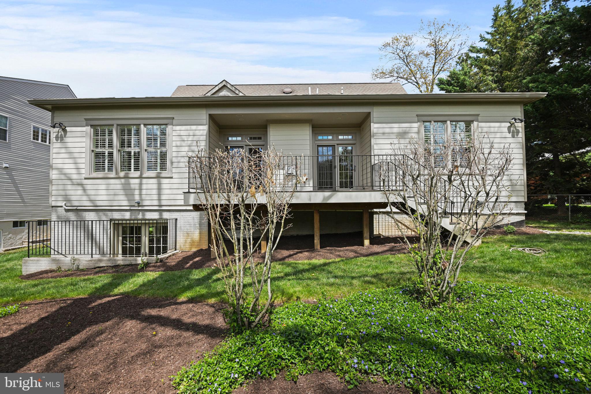 6535 Fairlawn Dr