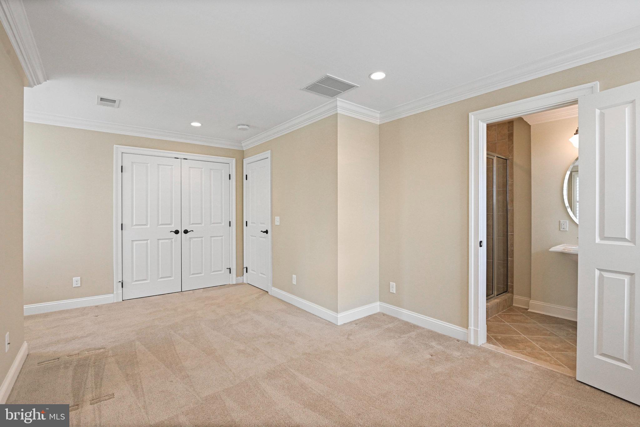 6535 Fairlawn Dr