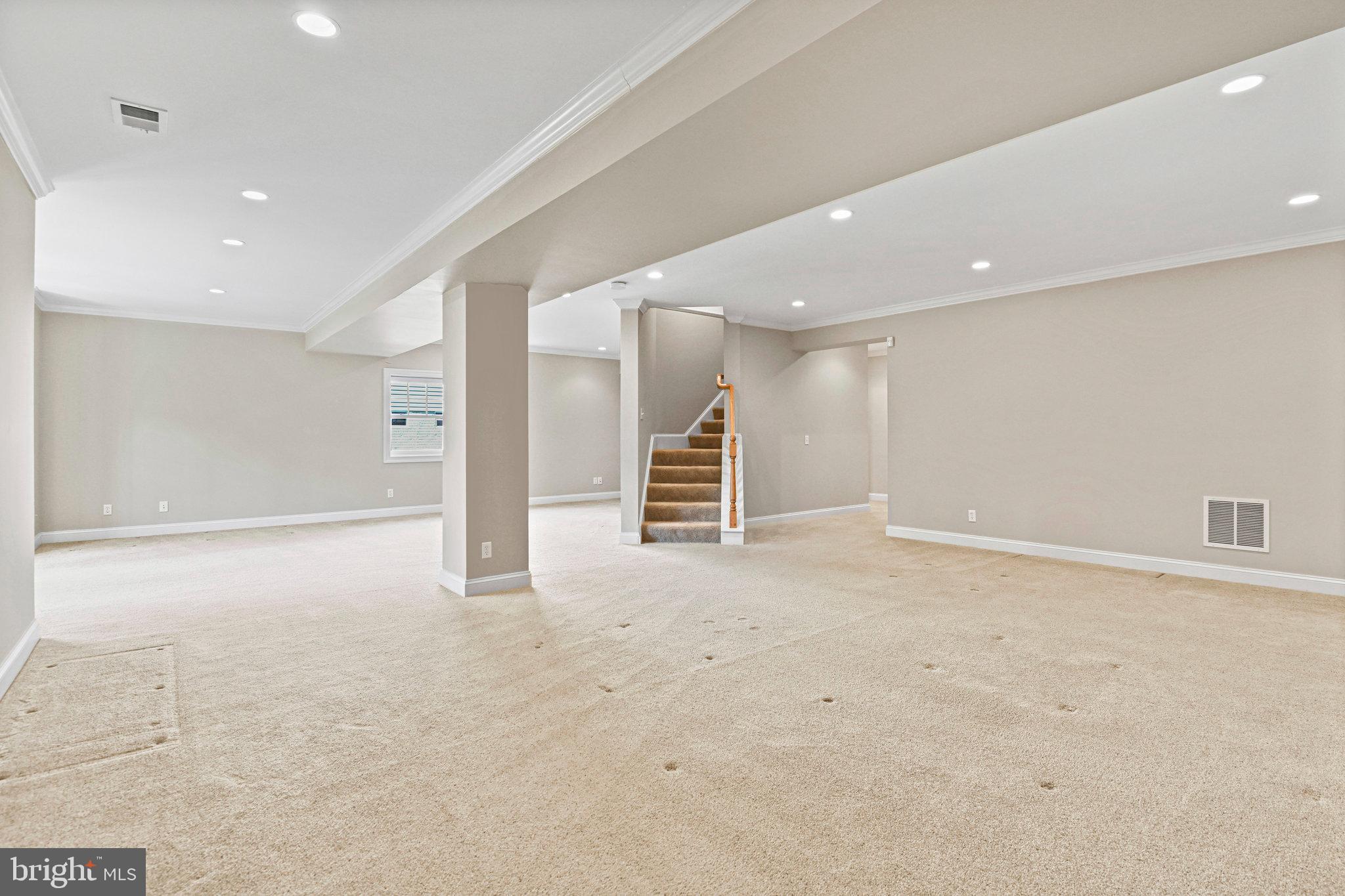 6535 Fairlawn Dr