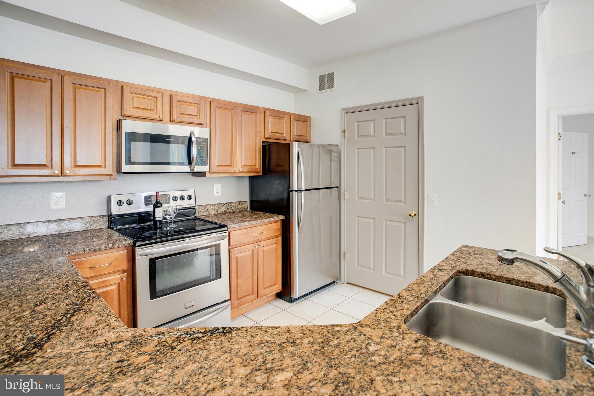 1530 SPRING GATE DRIVE 9308