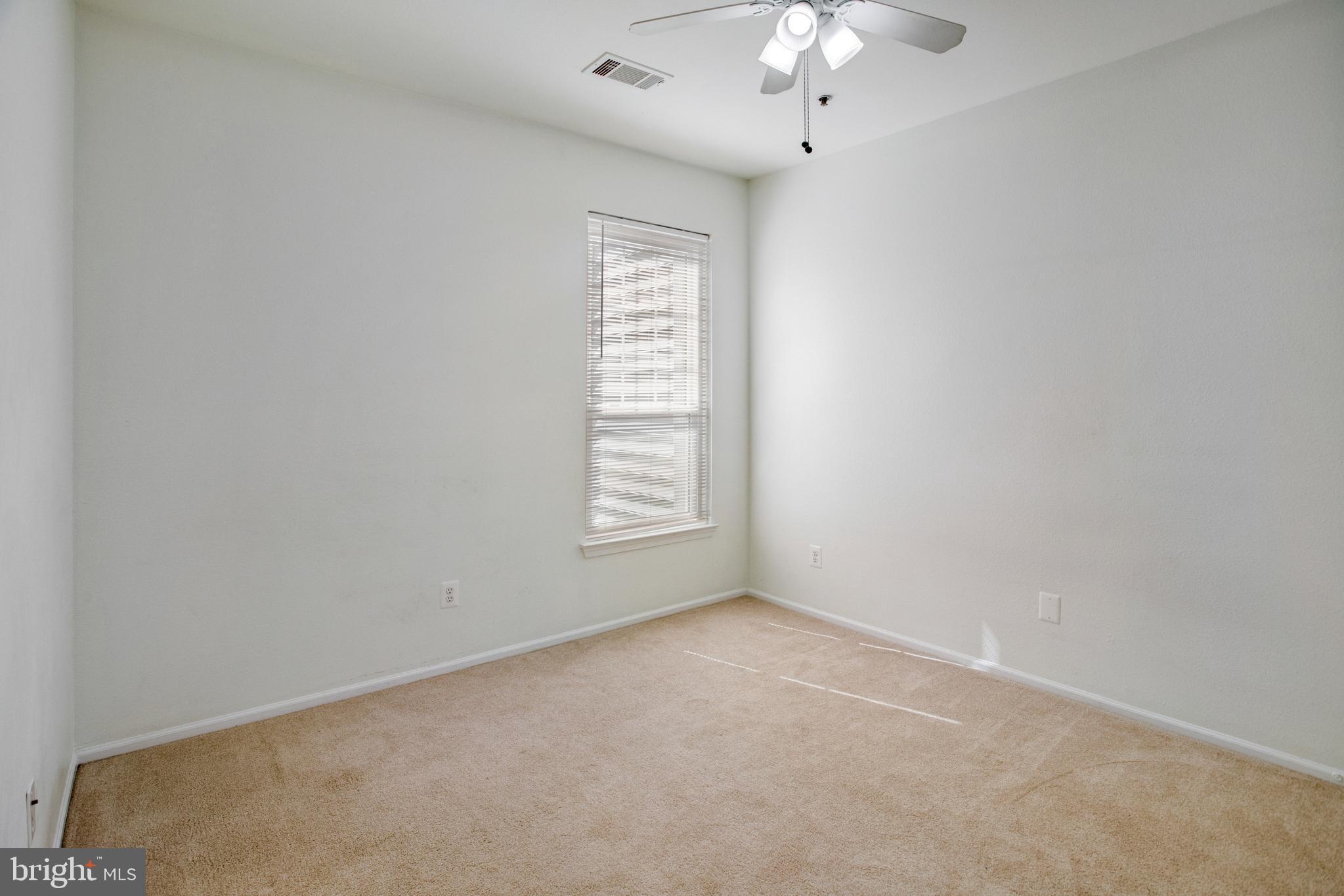 1530 SPRING GATE DRIVE 9308