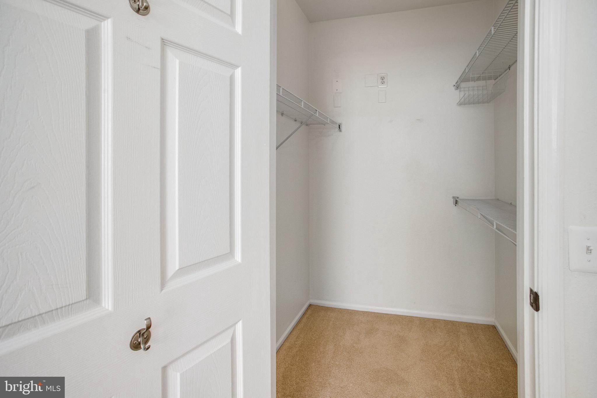 1530 SPRING GATE DRIVE 9308
