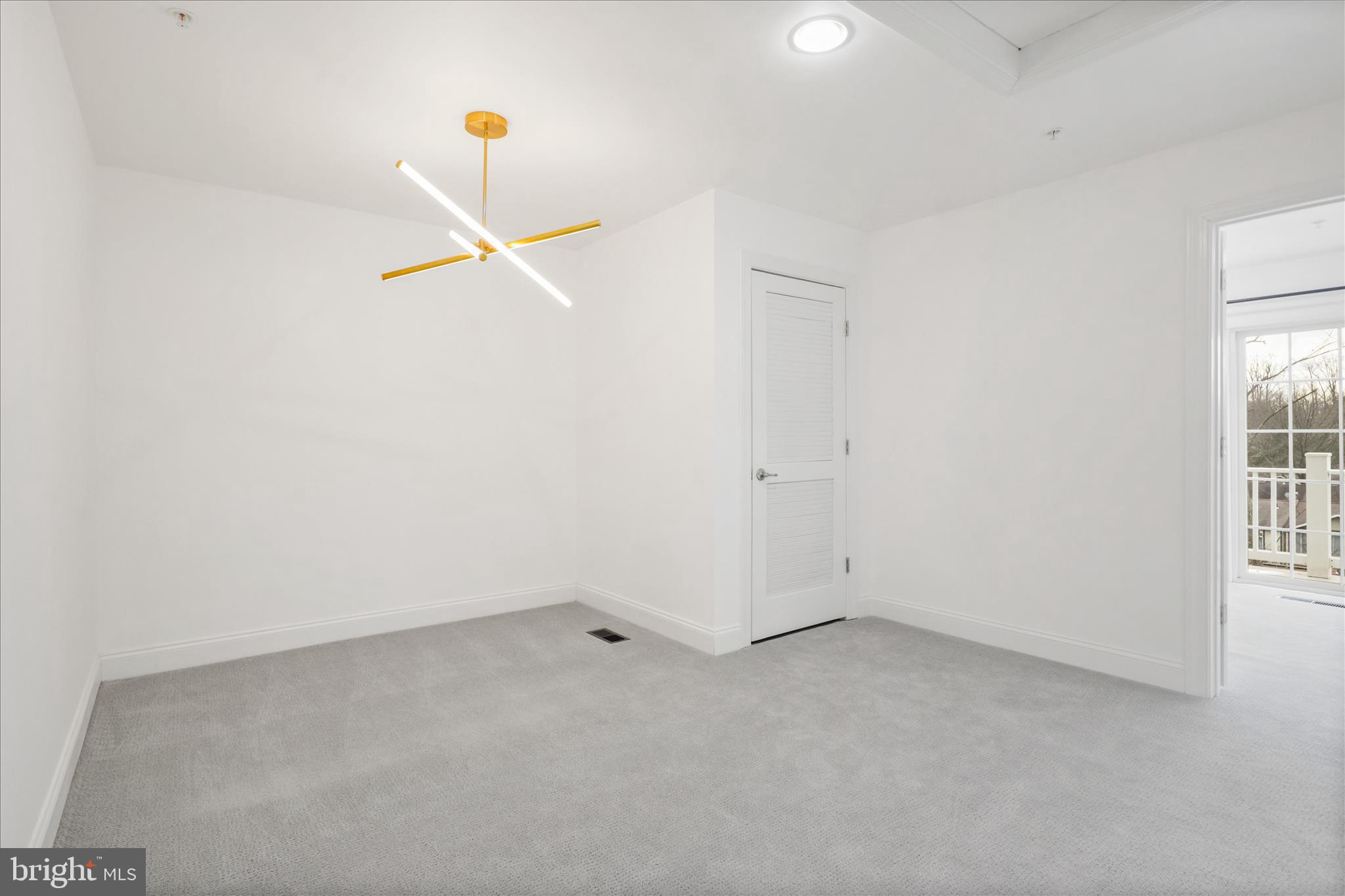 8072 CRIAZA BRANCH COURT