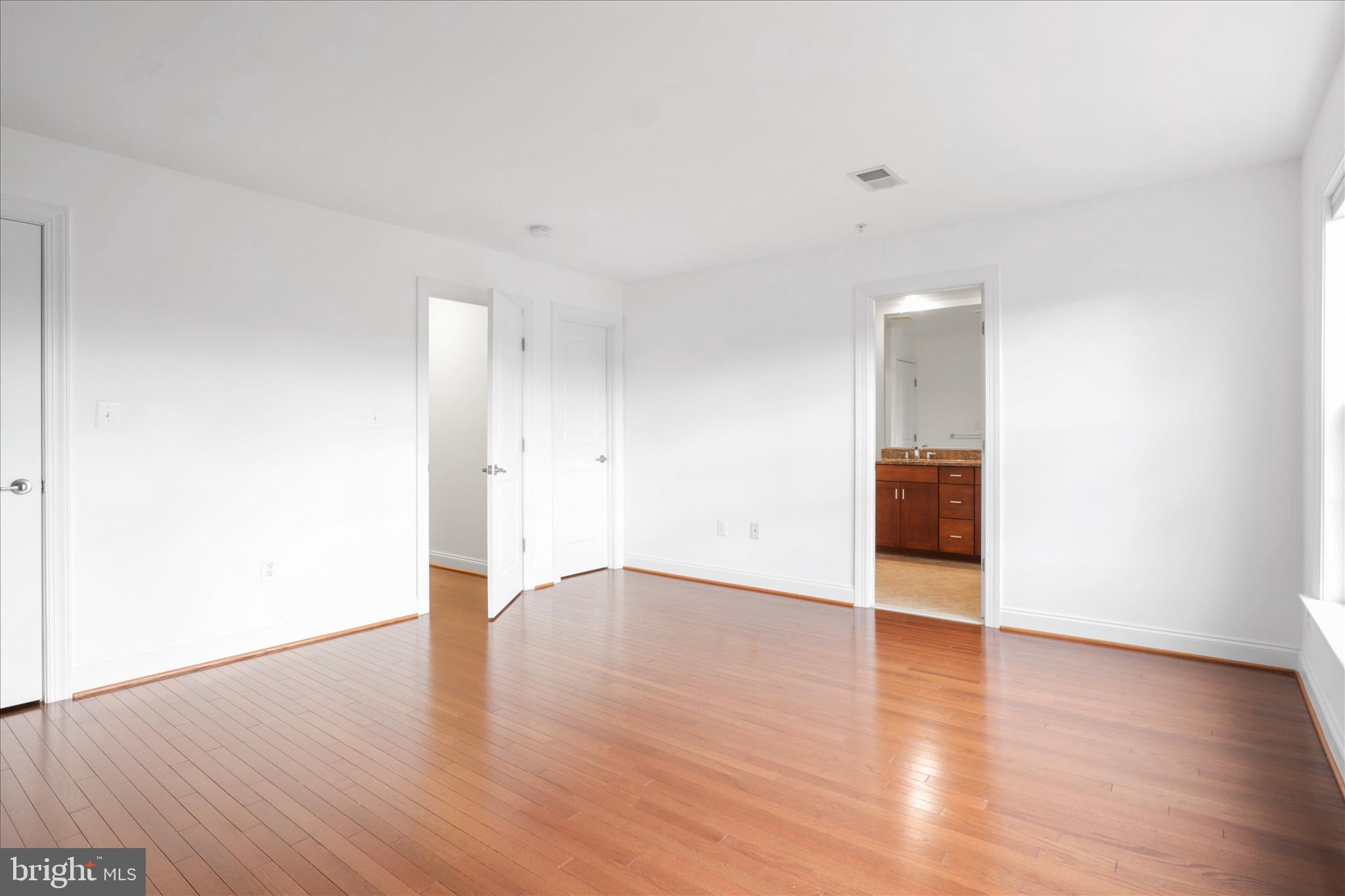 8072 CRIAZA BRANCH COURT