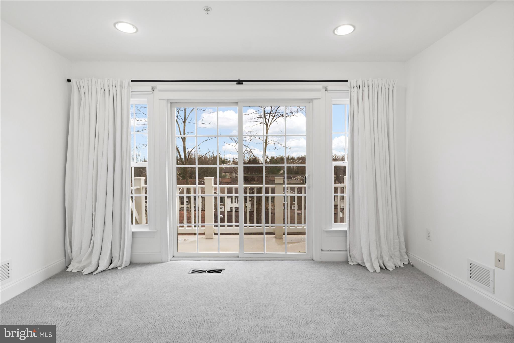 8072 CRIAZA BRANCH COURT