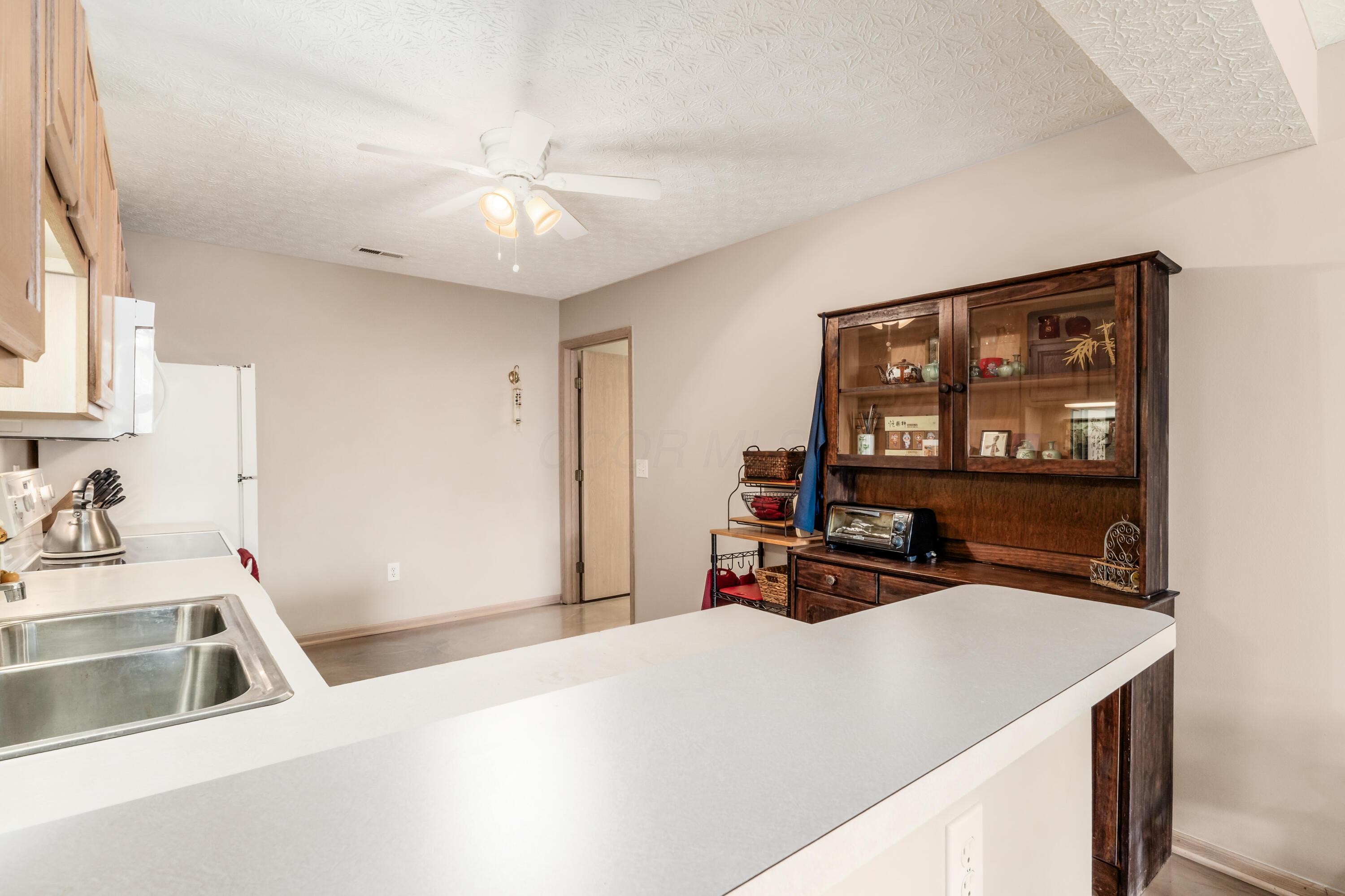 819 Windward Way, 19