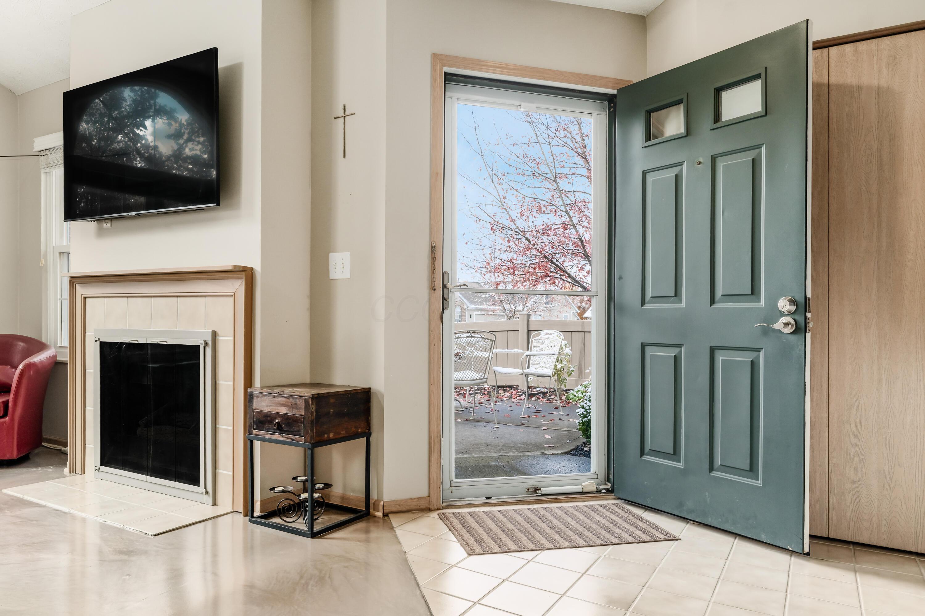 819 Windward Way, 19