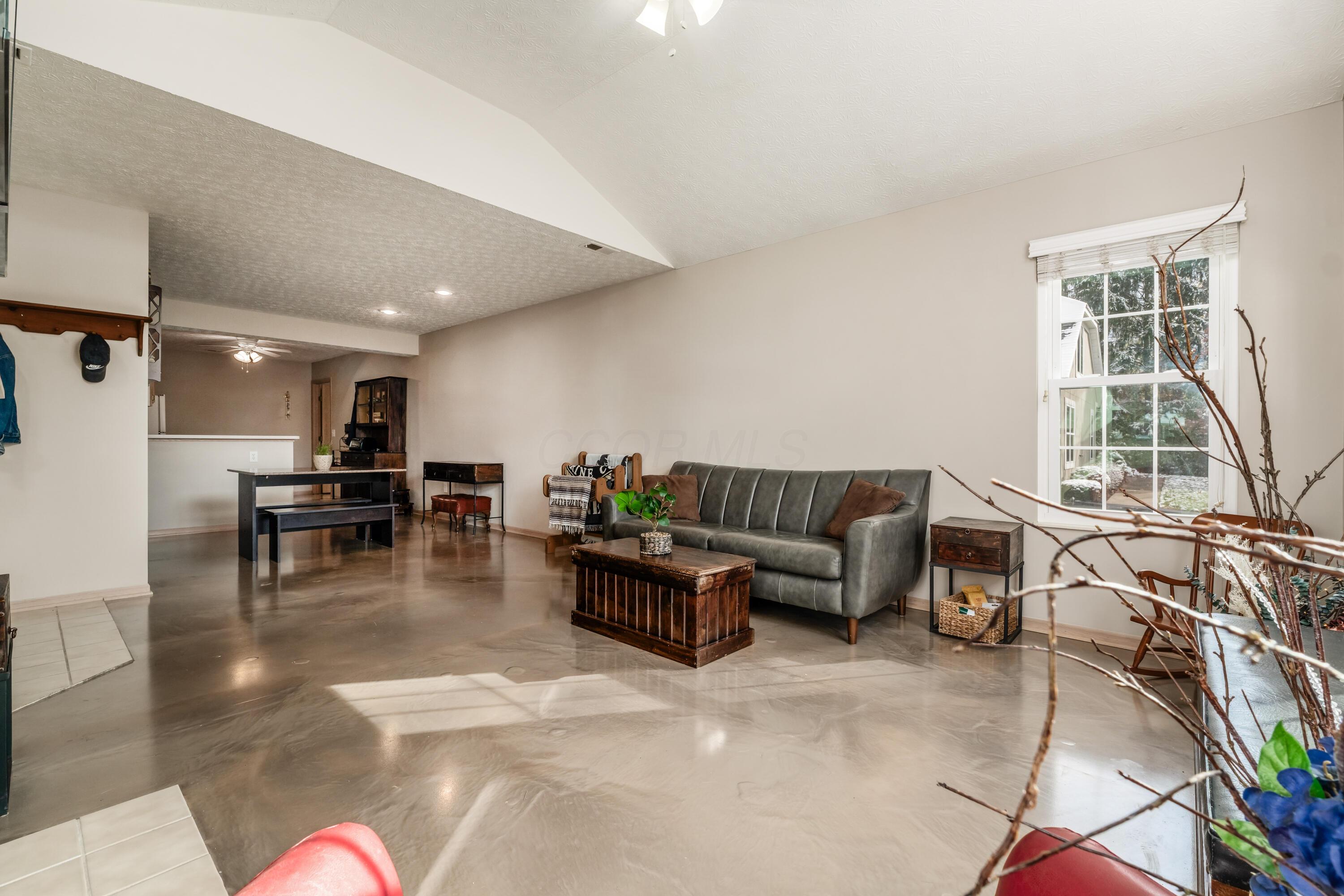 819 Windward Way, 19