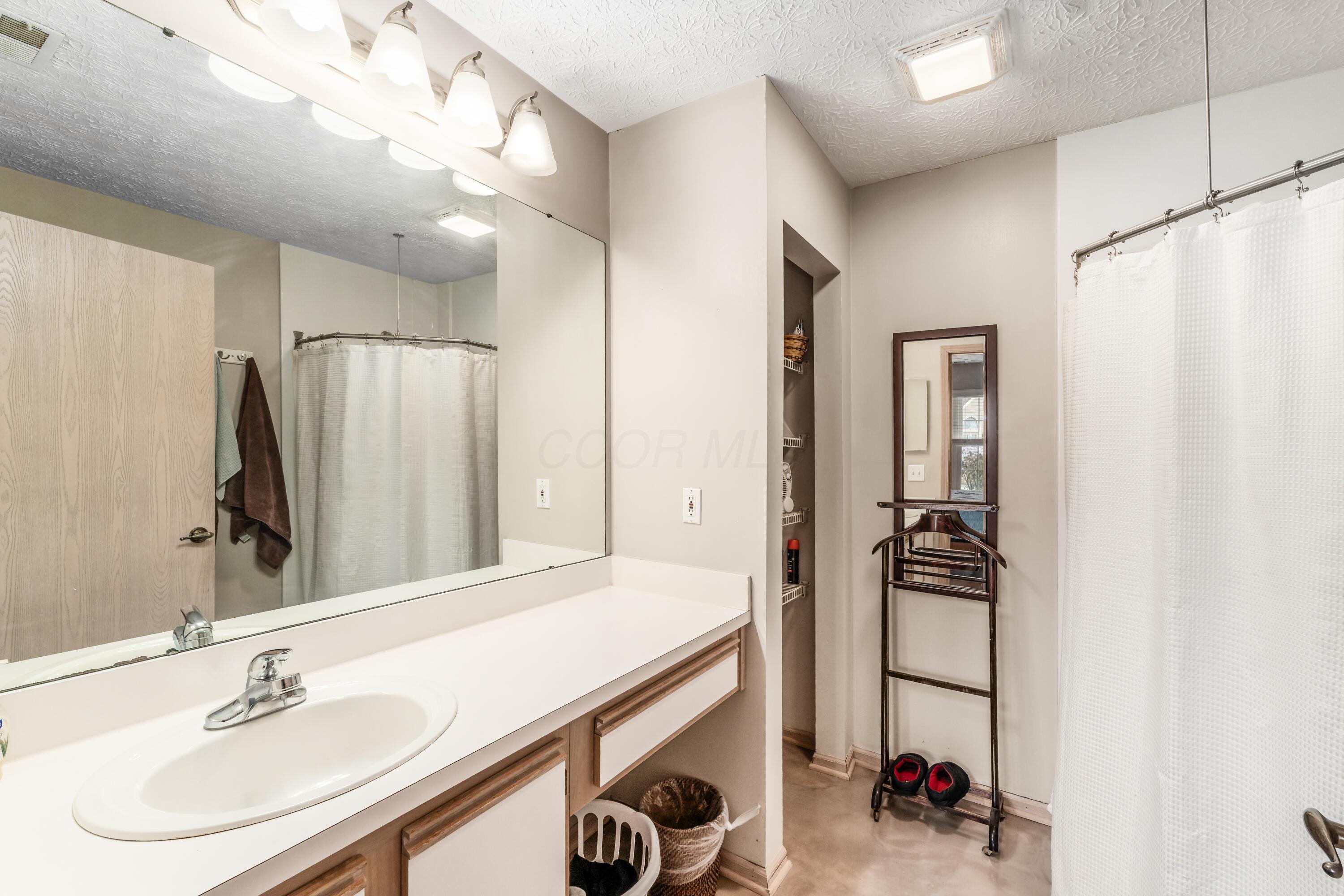 819 Windward Way, 19