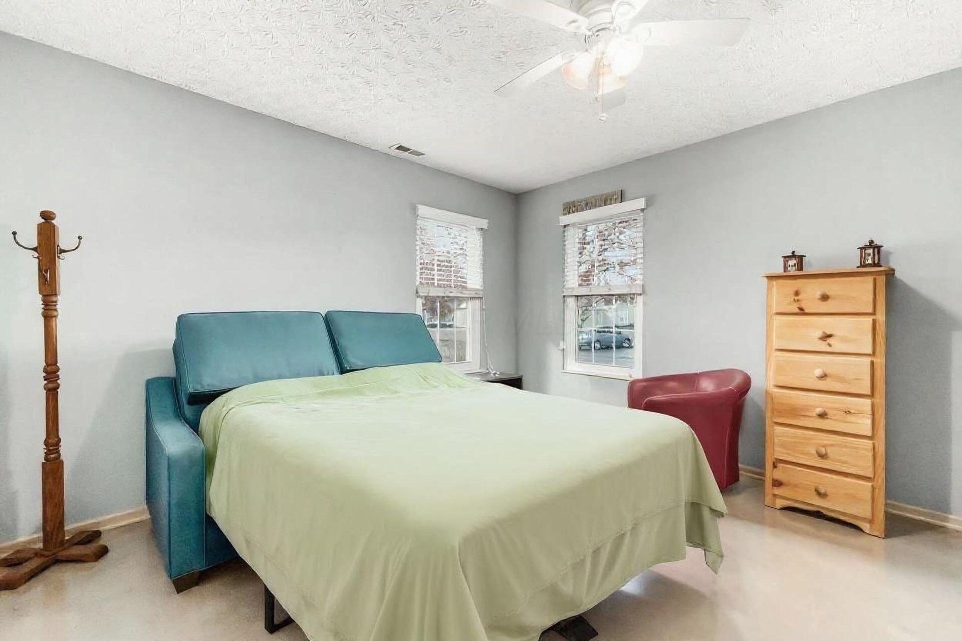 819 Windward Way, 19