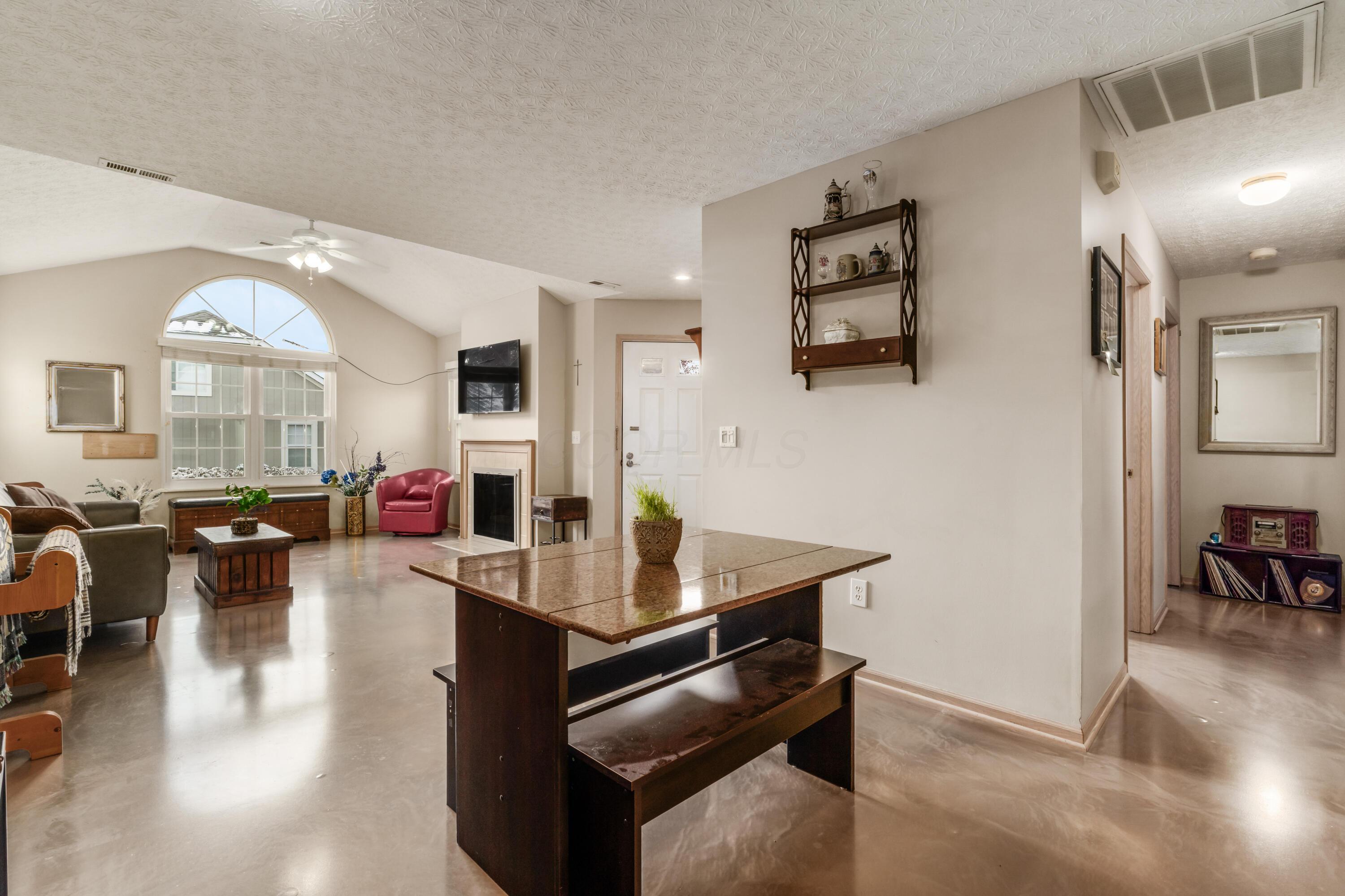 819 Windward Way, 19