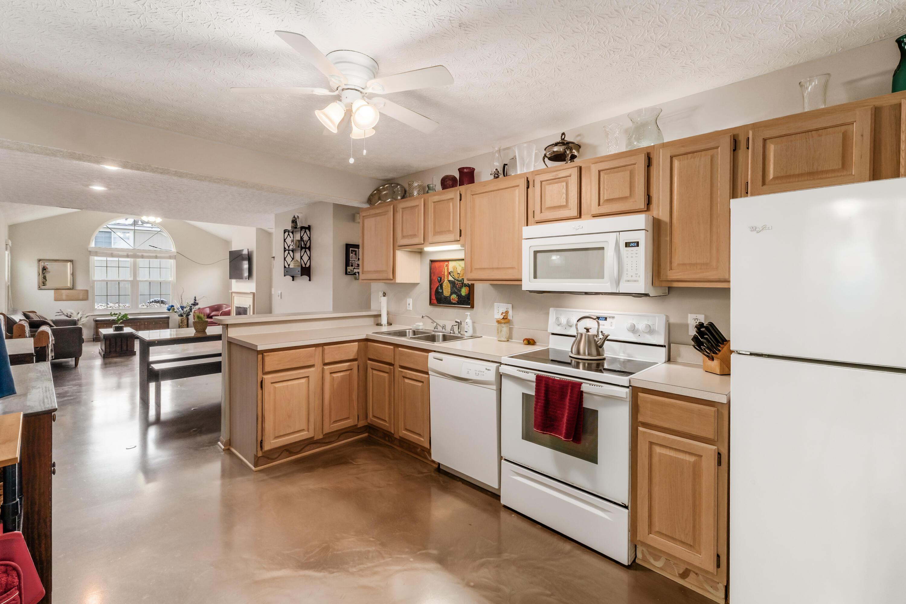 819 Windward Way, 19