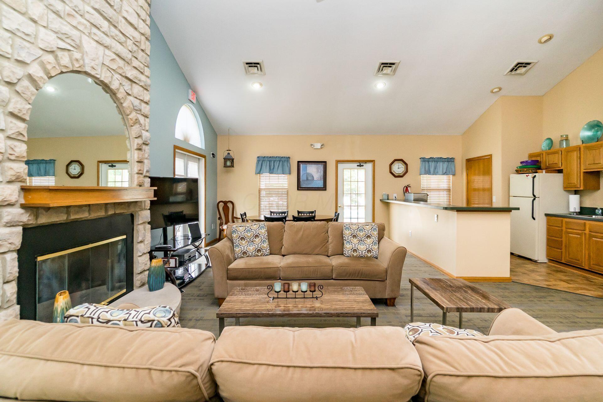 819 Windward Way, 19