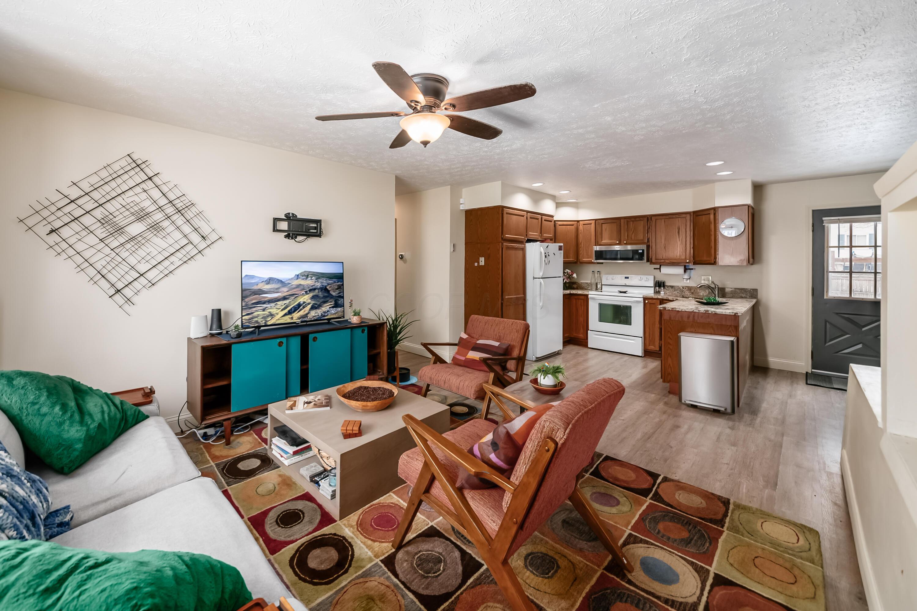 613 Mistletoe Street