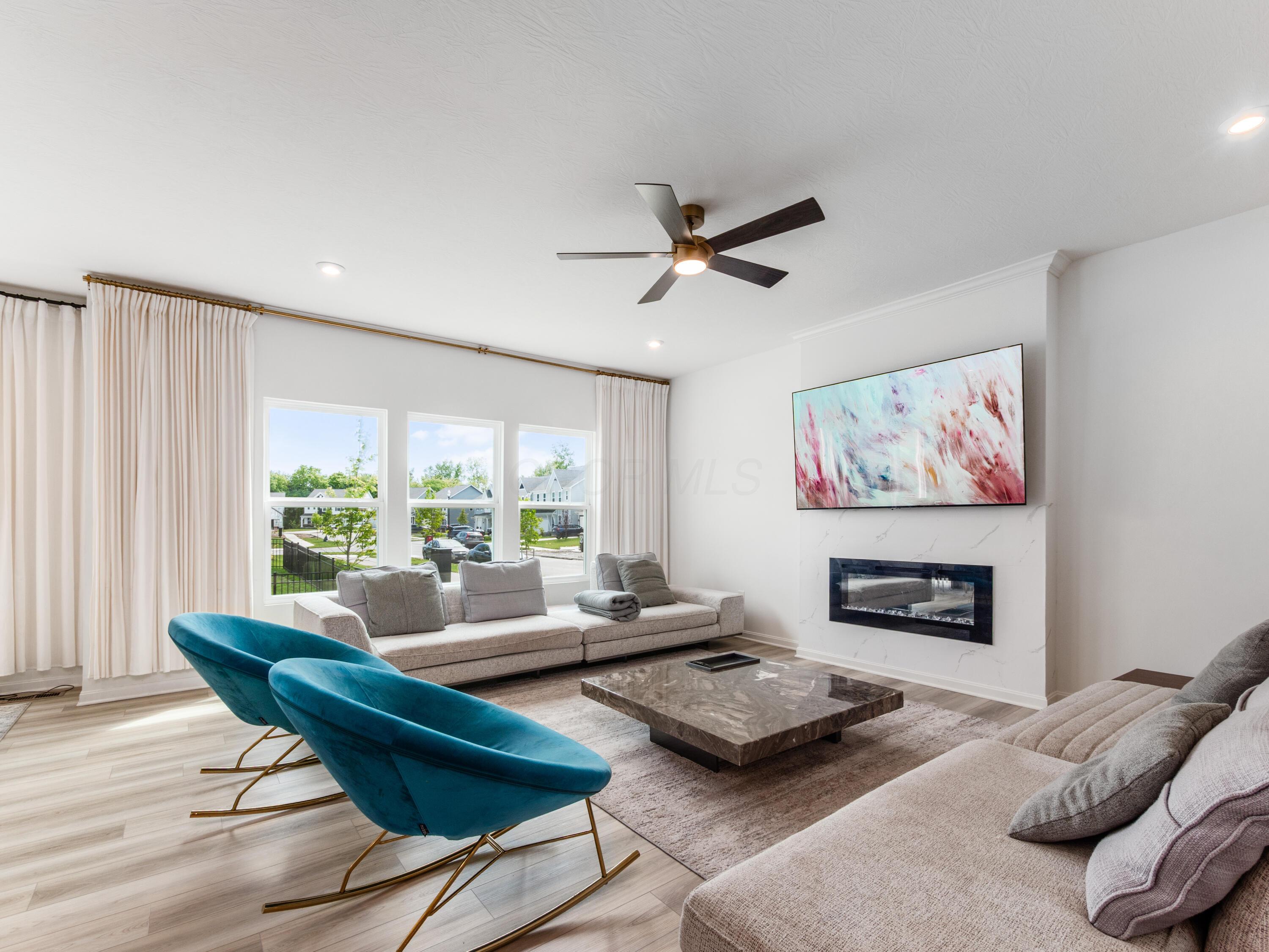 1059 Beehive Grove