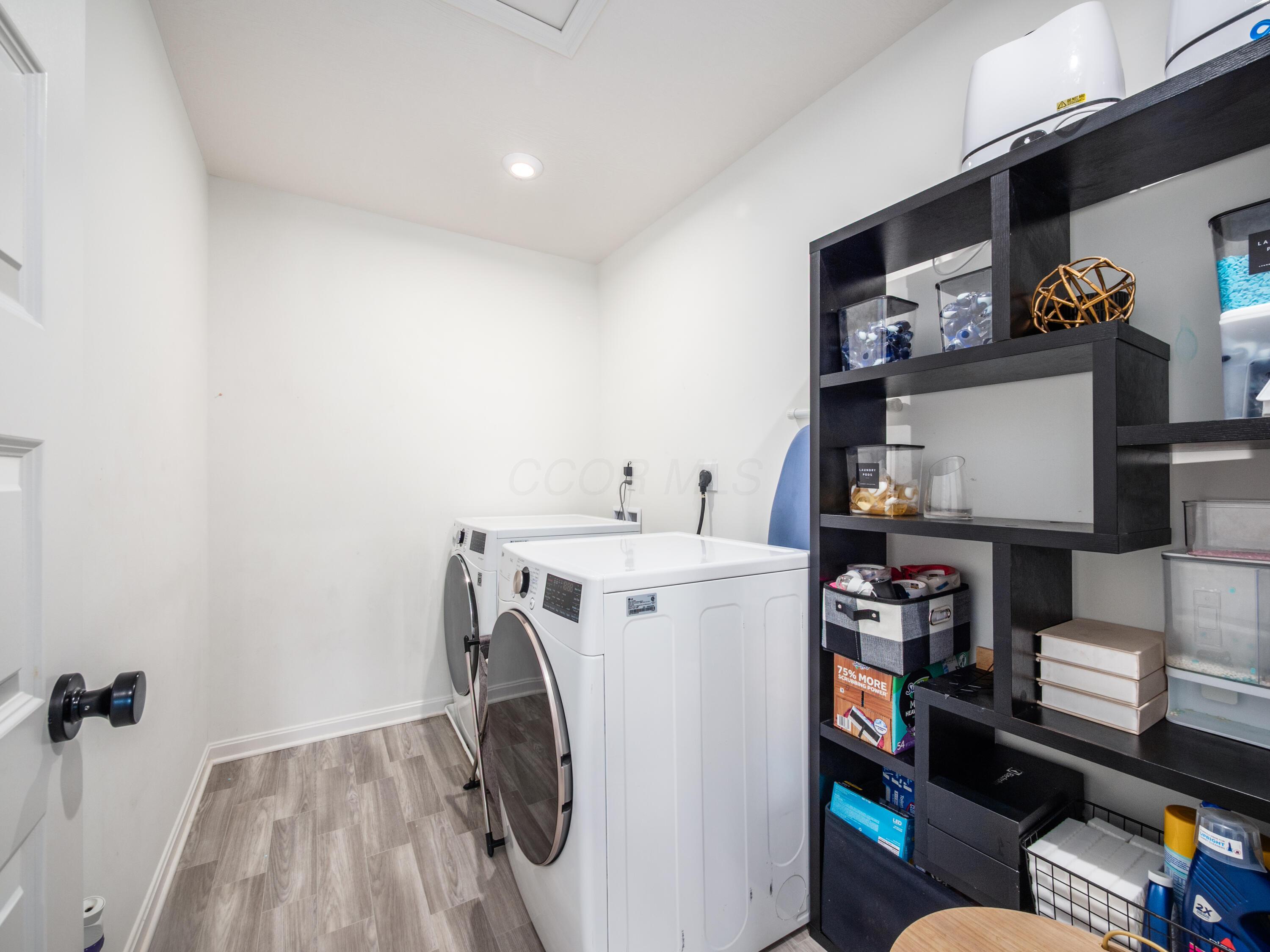 1059 Beehive Grove