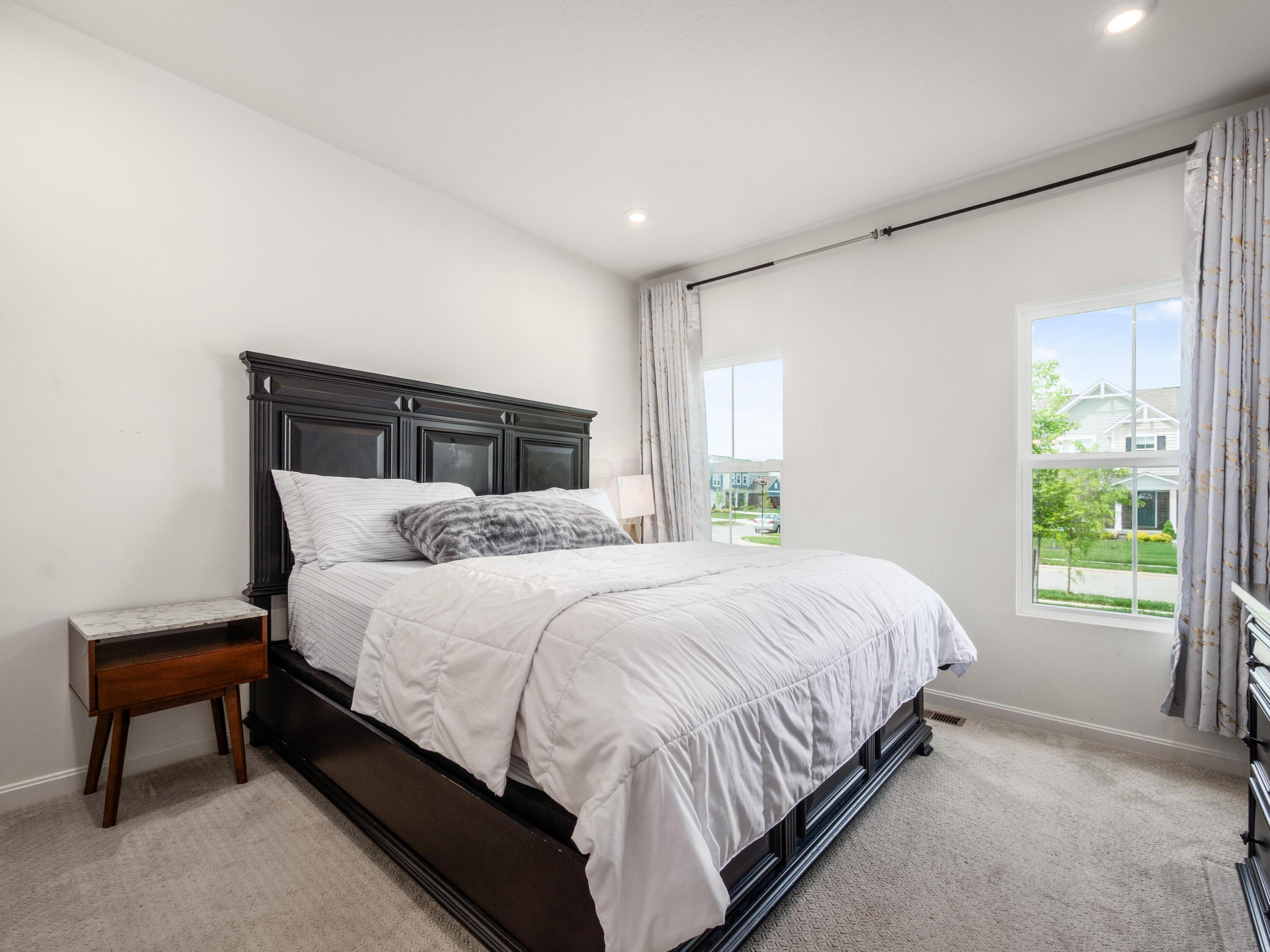 1059 Beehive Grove