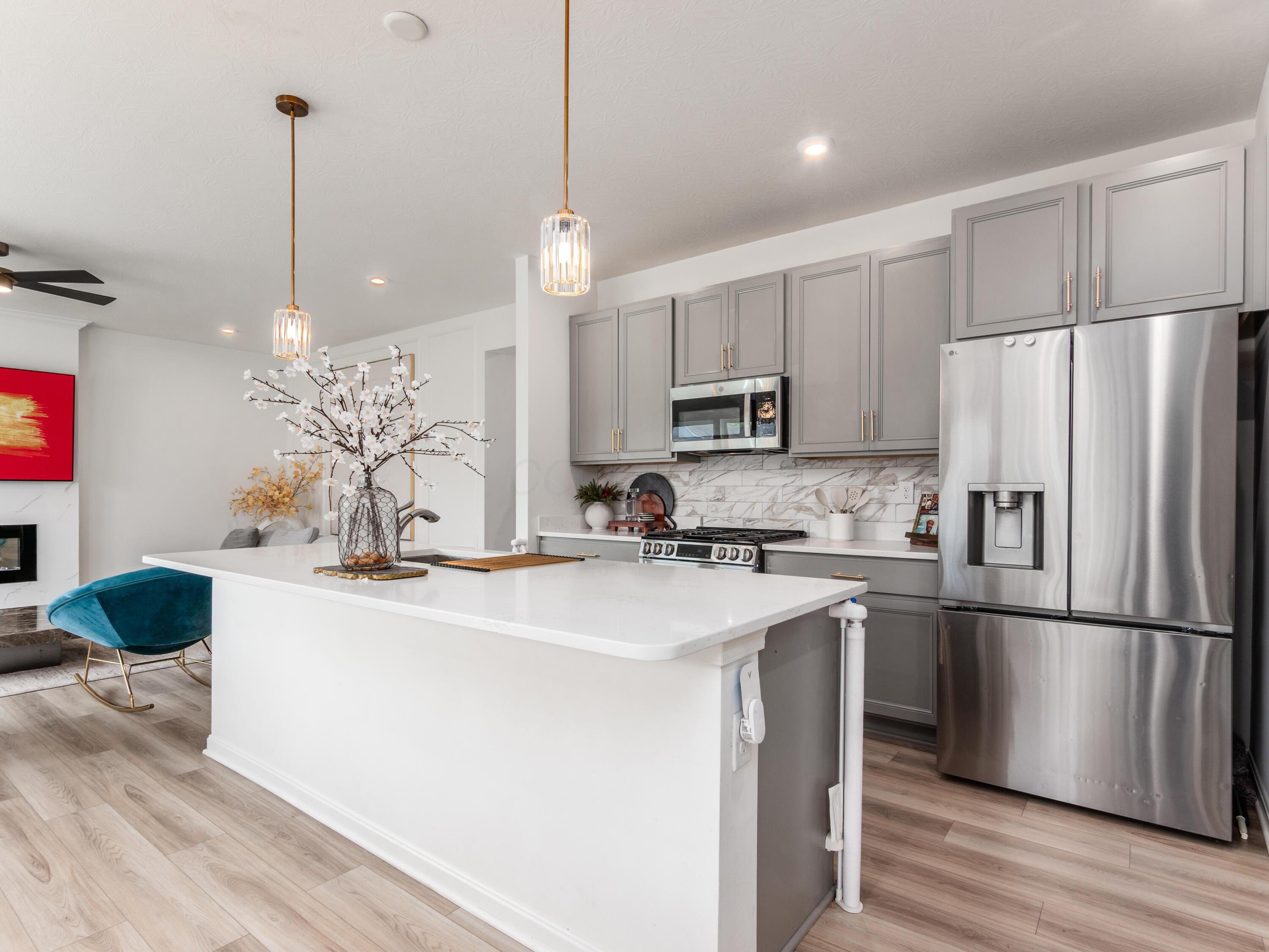 1059 Beehive Grove