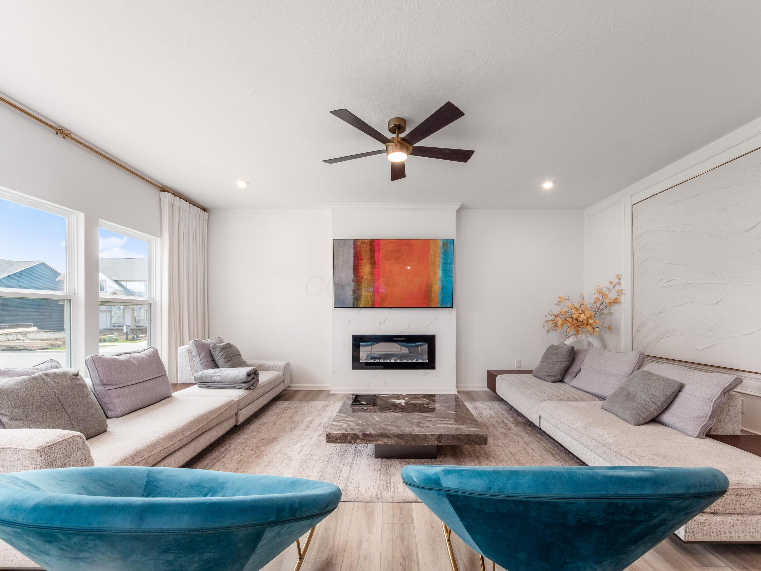 1059 Beehive Grove