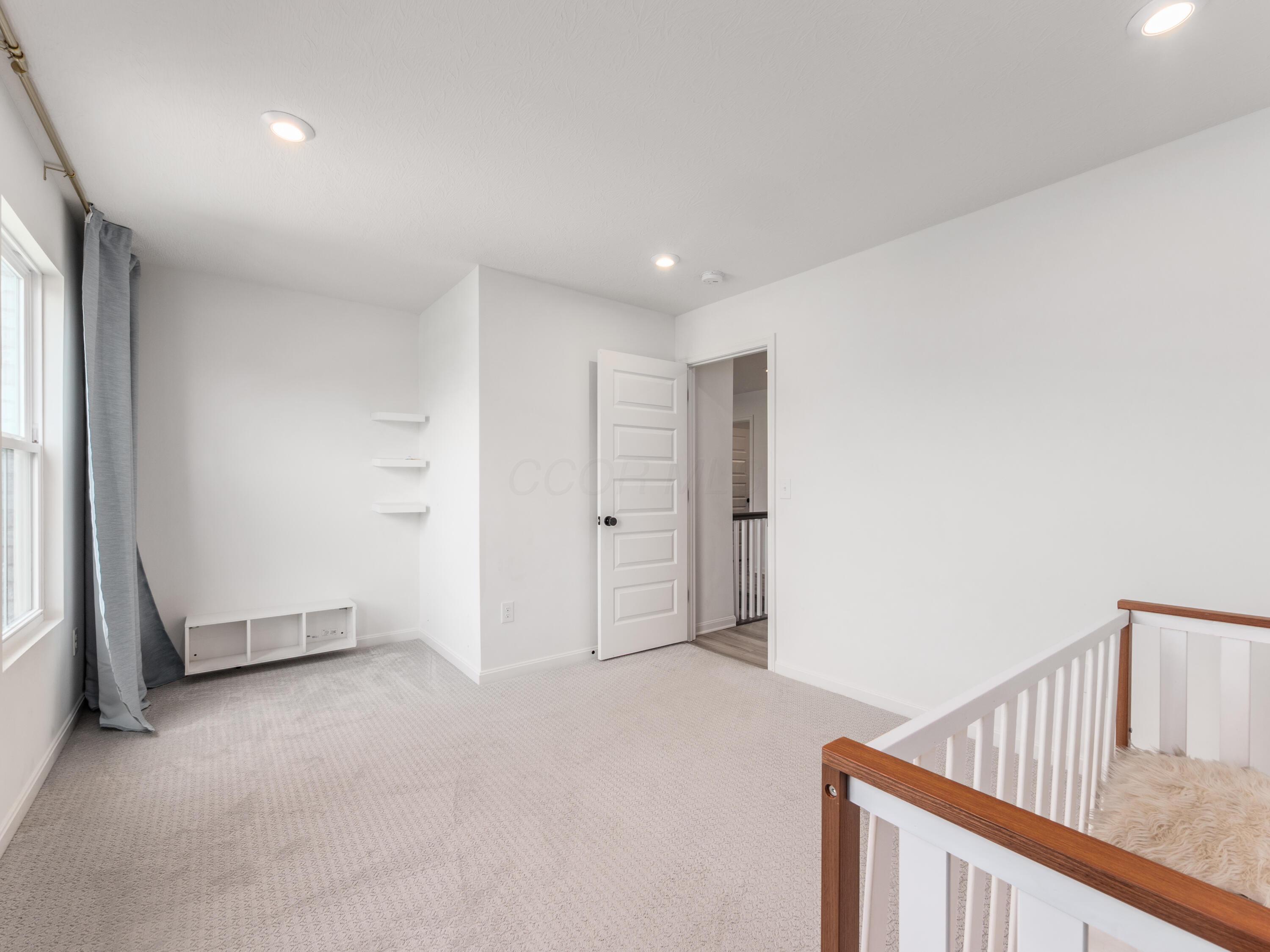 1059 Beehive Grove