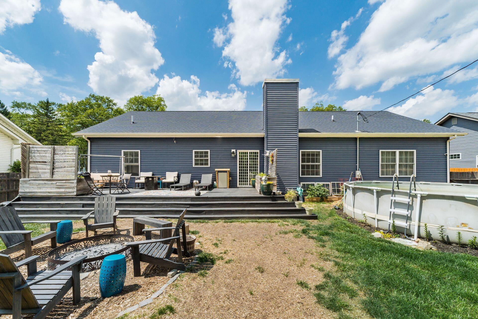 431 W Johnstown Road