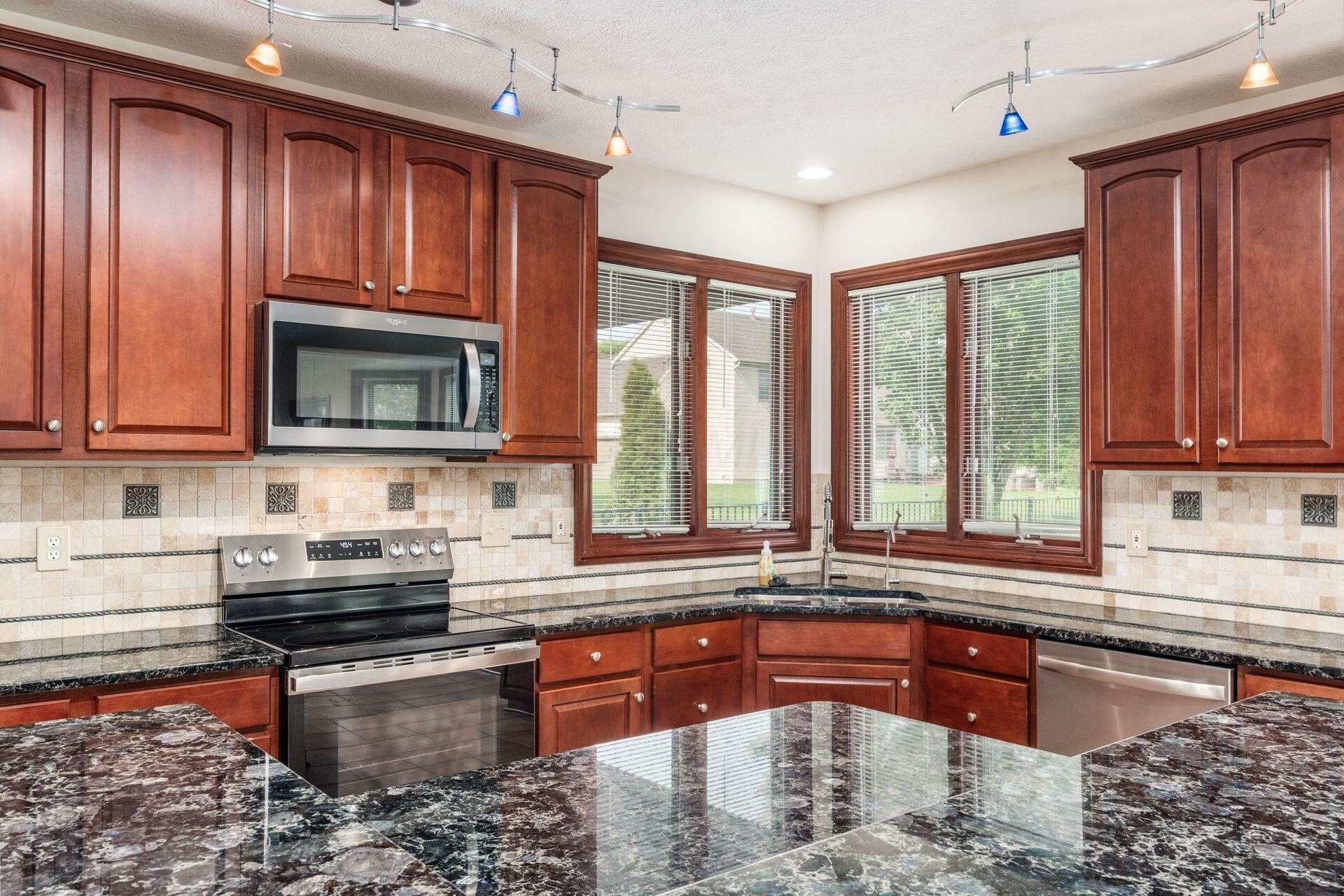 8540 Oakshire Drive