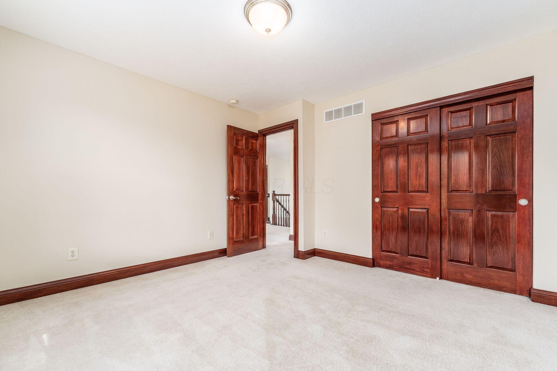 8540 Oakshire Drive