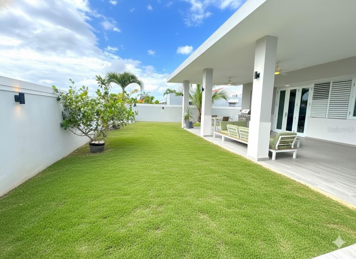 66 CAMINO LOS CEDROS