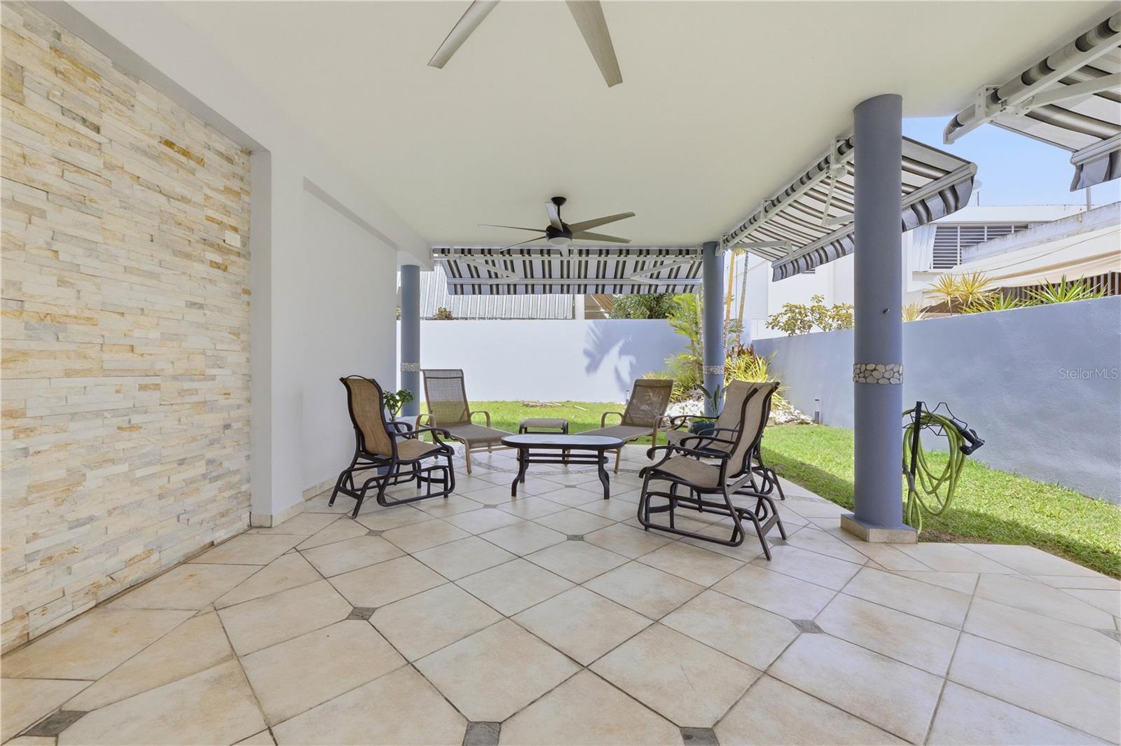 Calle Topasio CALLE TOPASIO