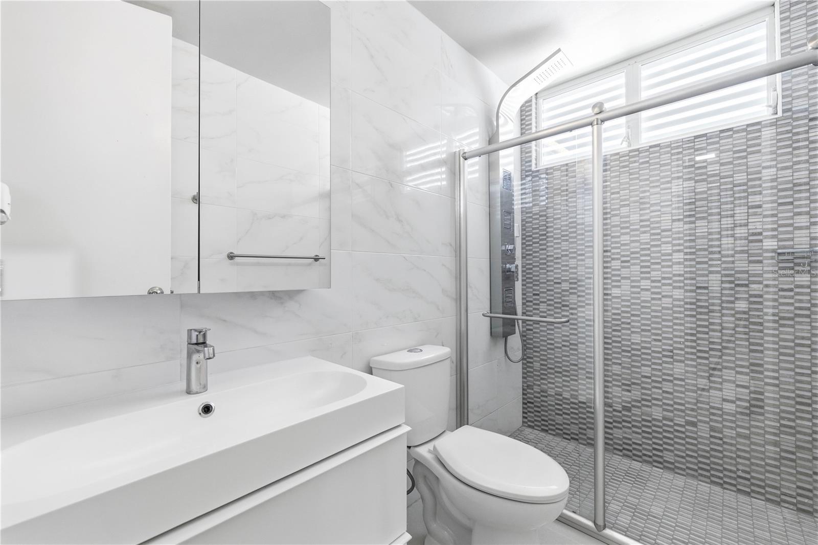 Calle Topasio CALLE TOPASIO