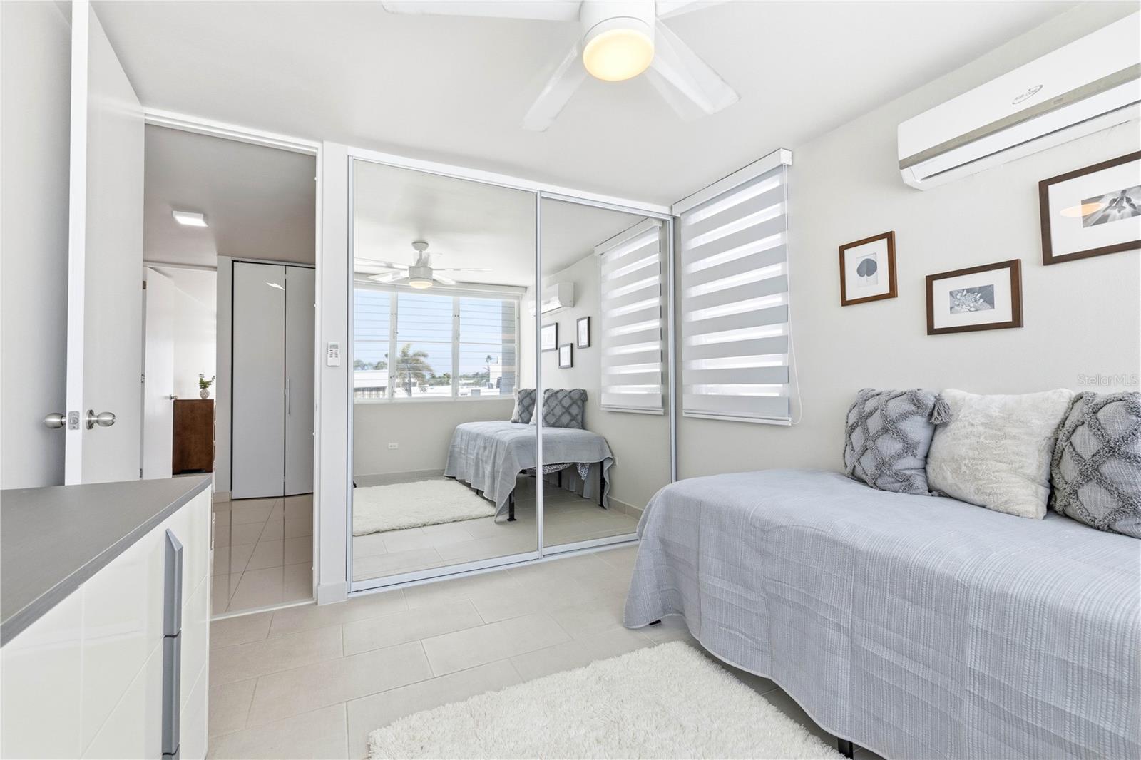 Calle Topasio CALLE TOPASIO